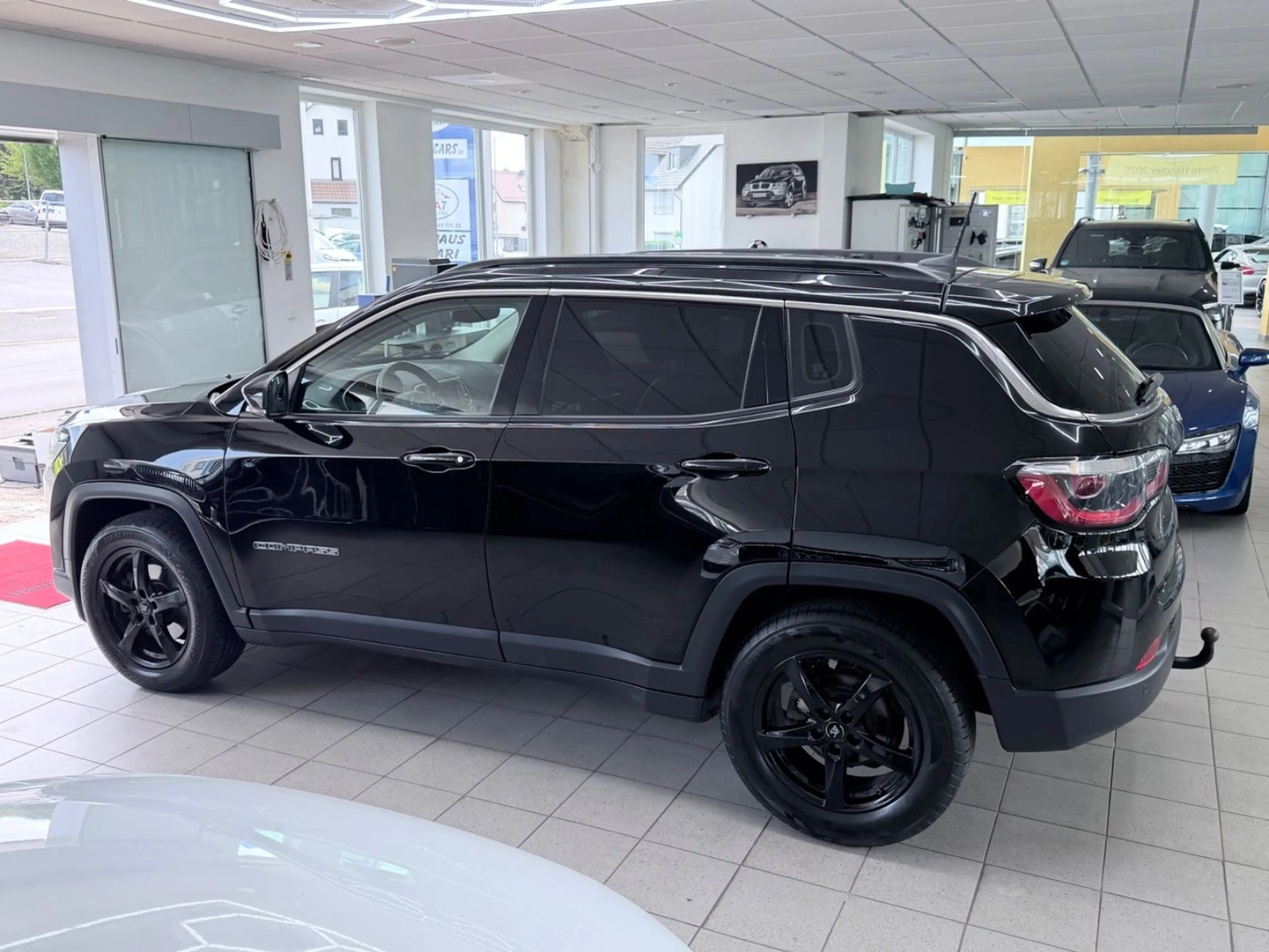 Jeep Compass Longitude KAMERA PDC AHK DAB TOUCH NAVI — photo 9