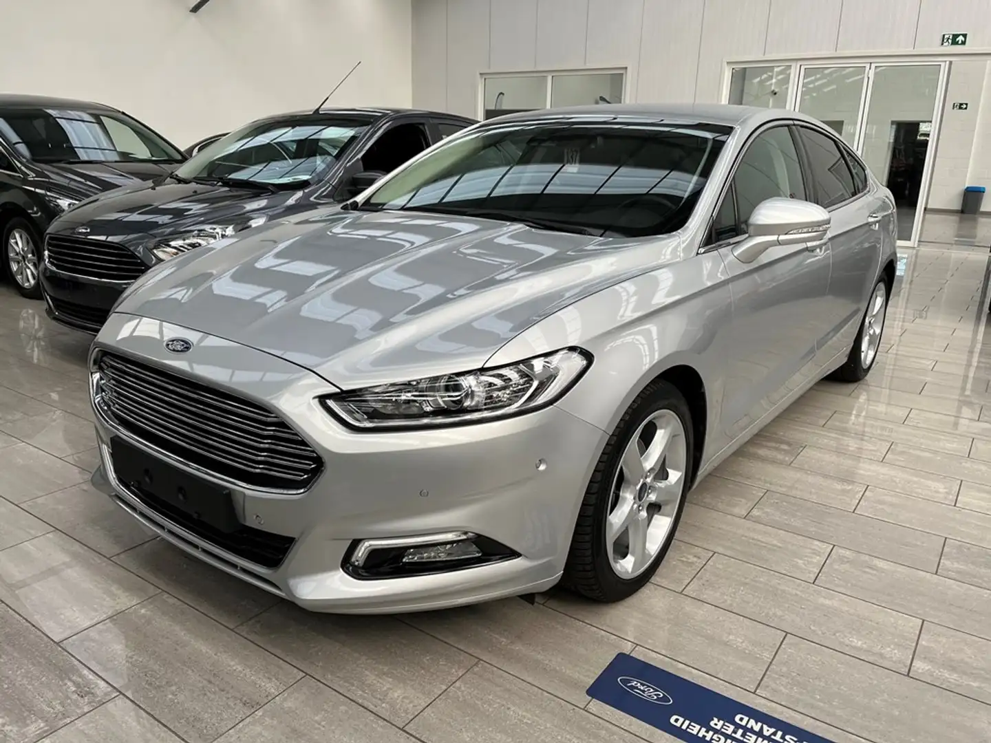Ford Mondeo TDCi Business Class AUT Silver - 2