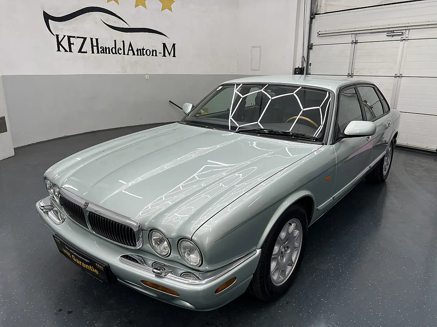 Jaguar XJ 8 4,0 Executive *SOFORT FINANZIERUNG & EINTAUSC... Grün - 1