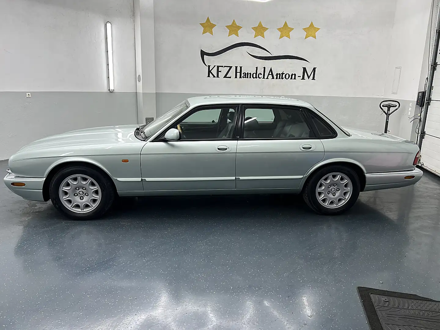 Jaguar XJ 8 4,0 Executive *SOFORT FINANZIERUNG & EINTAUSC... Grün - 2