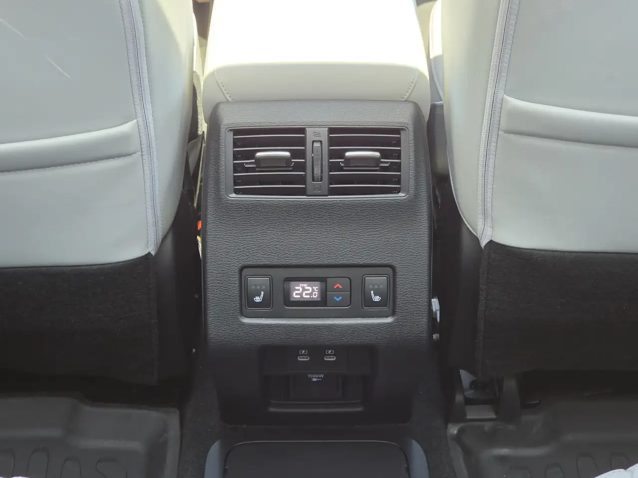 Mitsubishi Outlander fotografie Mitsubishi Outlander