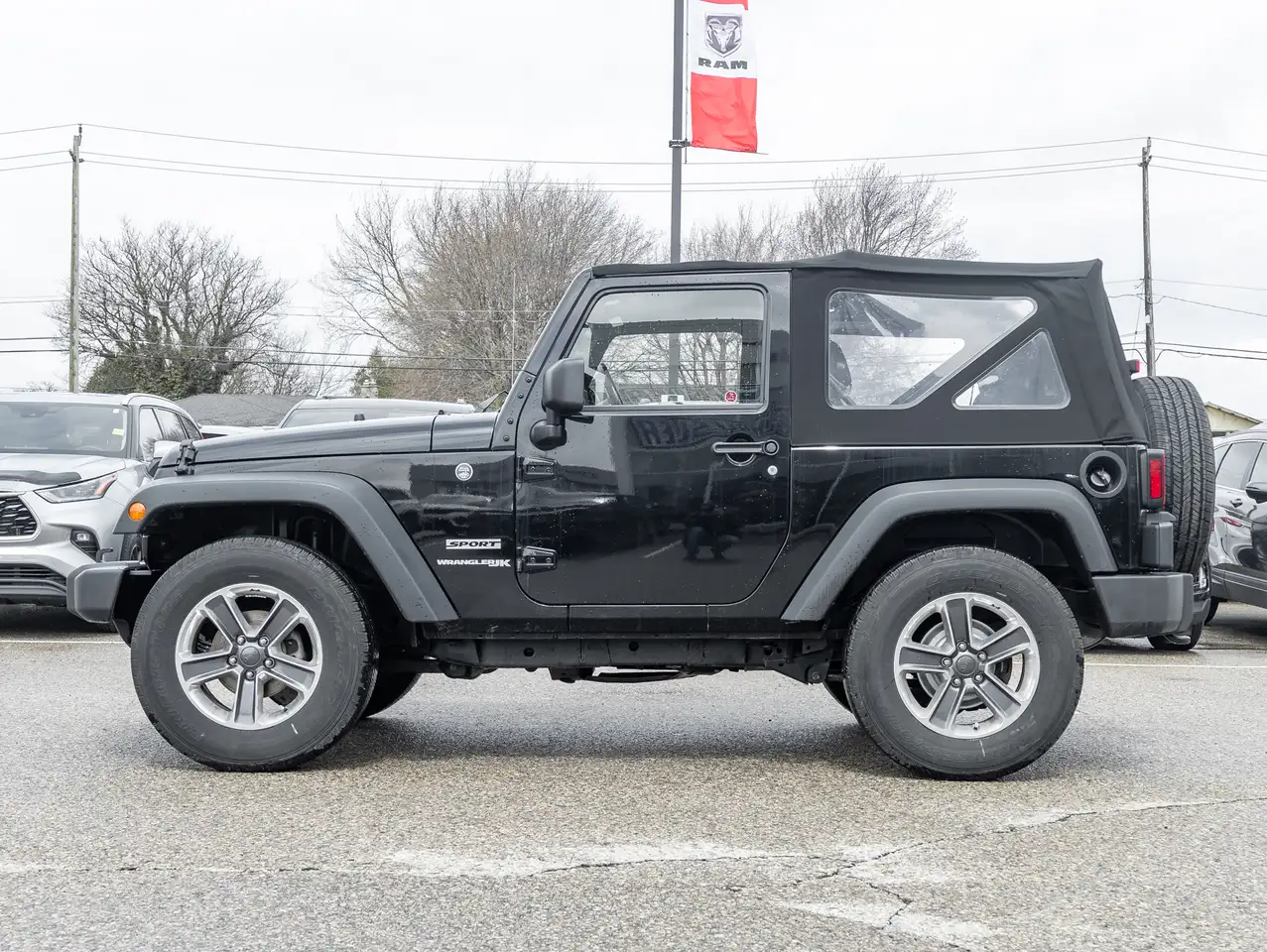 Jeep Wrangler снимка Jeep Wrangler