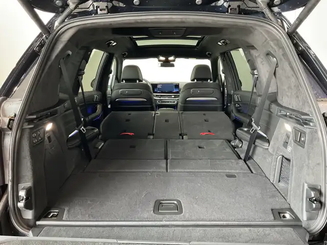 BMW X7 view 13