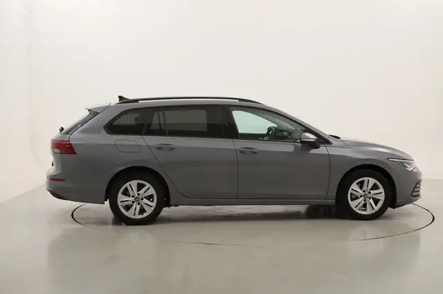 Volkswagen Golf view 6