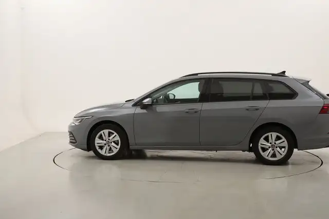 Volkswagen Golf view 2