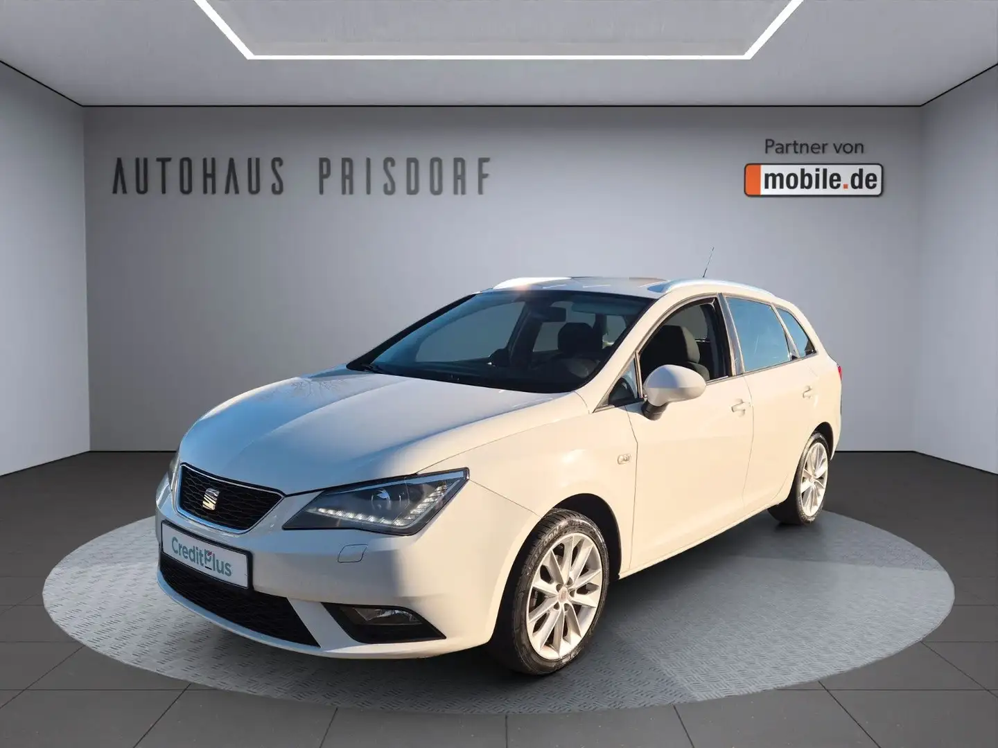 SEAT Ibiza ST Style Blanc - 1