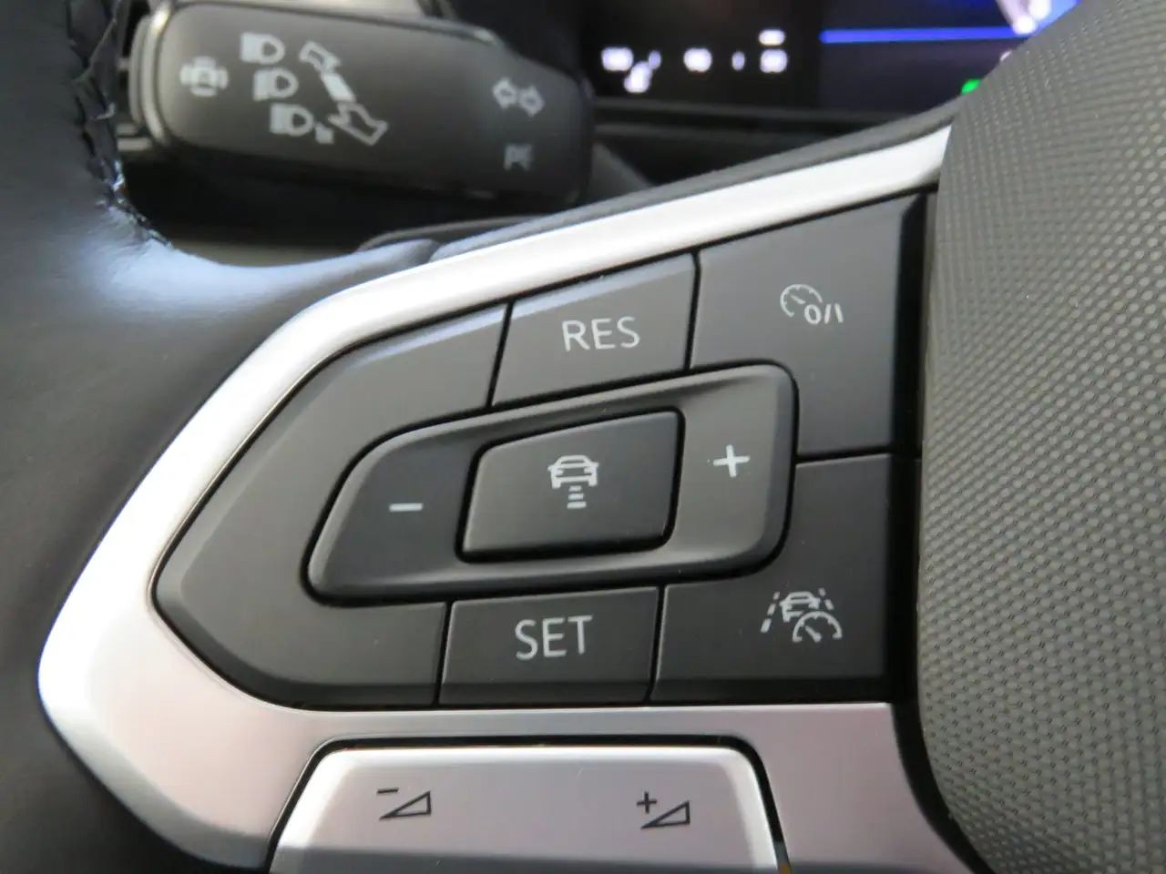 Volkswagen T-Cross Friends TSI DSG 9