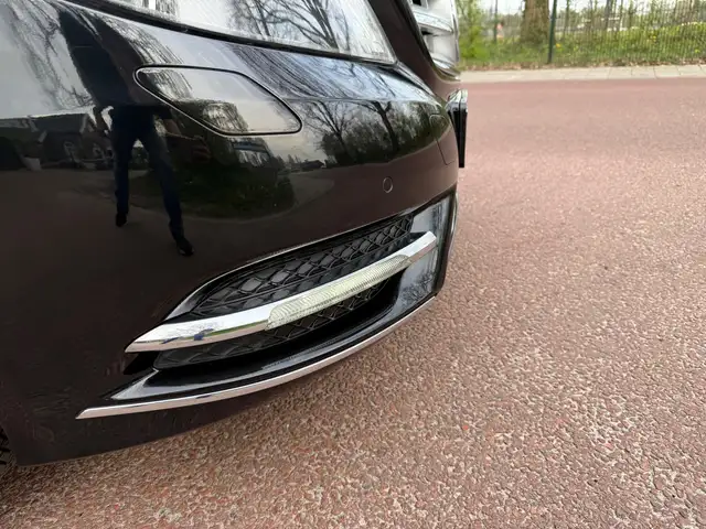 Mercedes-Benz B-Class view 4