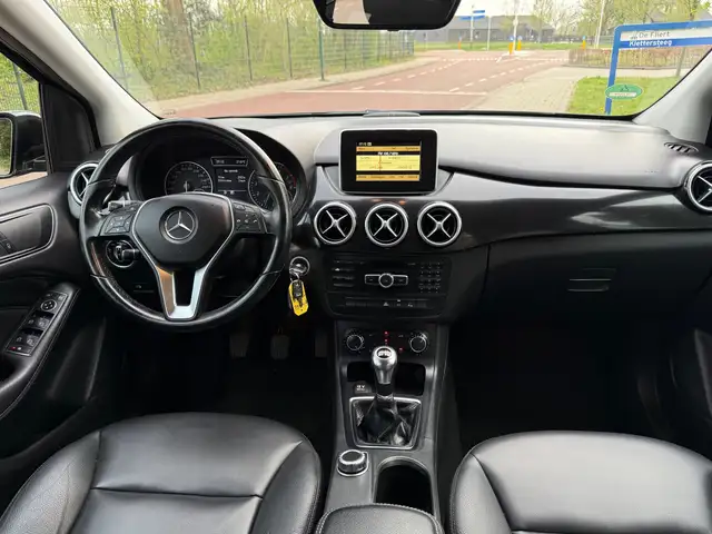Mercedes-Benz B-Class view 10