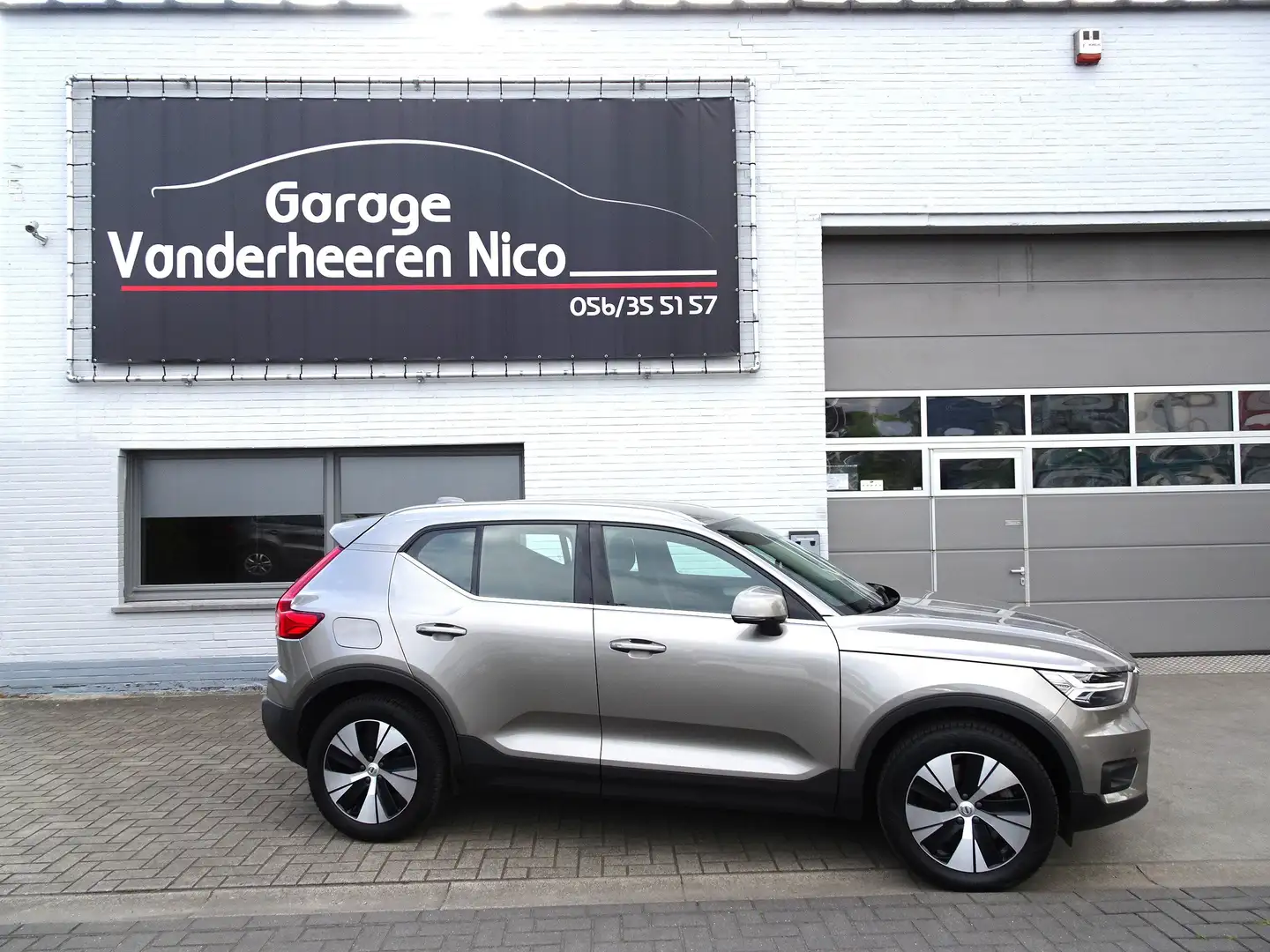 Volvo XC40 1.5T4 PHEV Inscription CARPLAY,CAMERA,FULL LED,DAB Grigio - 1
