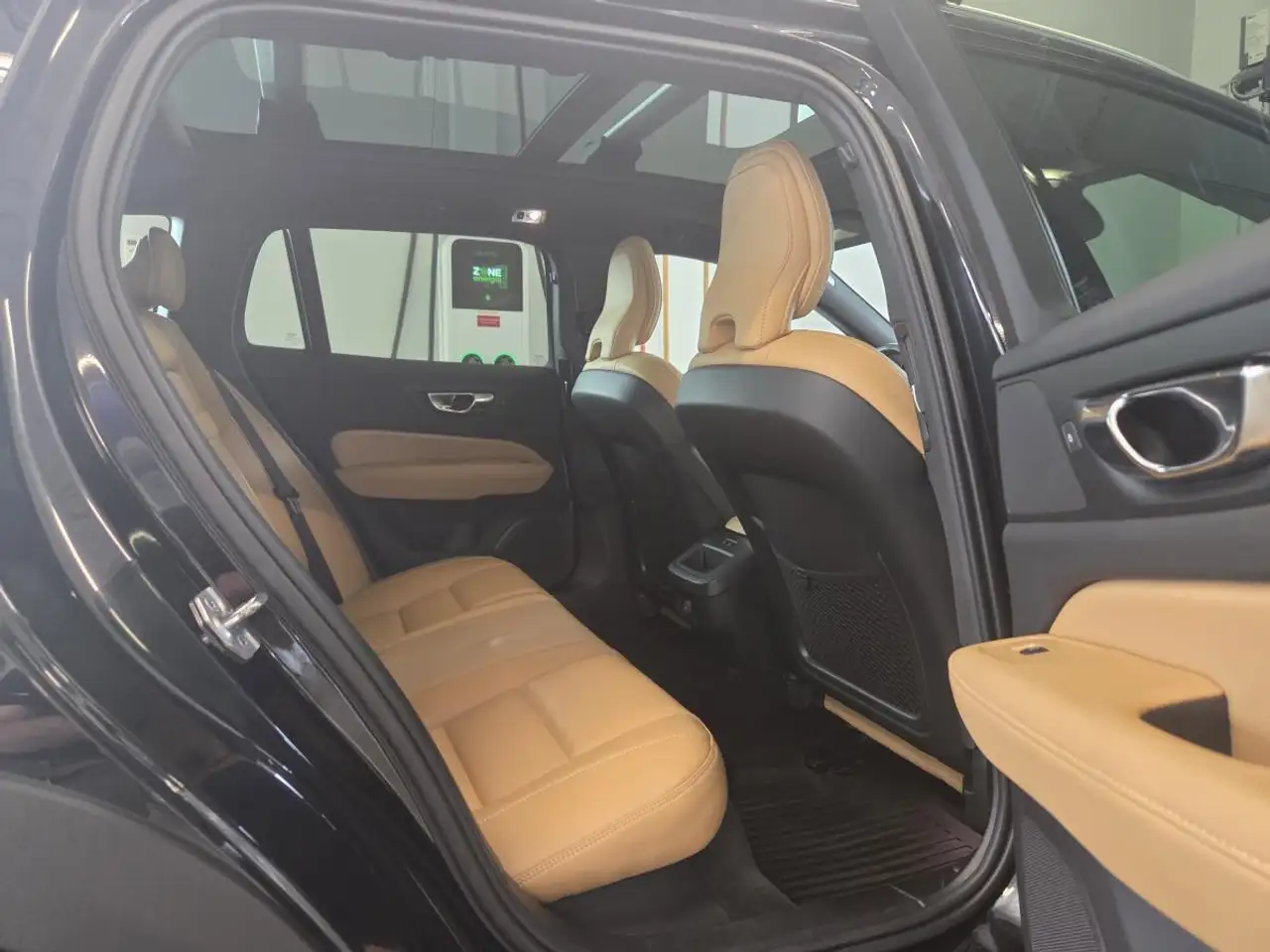 Volvo V60 Cross Country fotografie Volvo V60 Cross Country