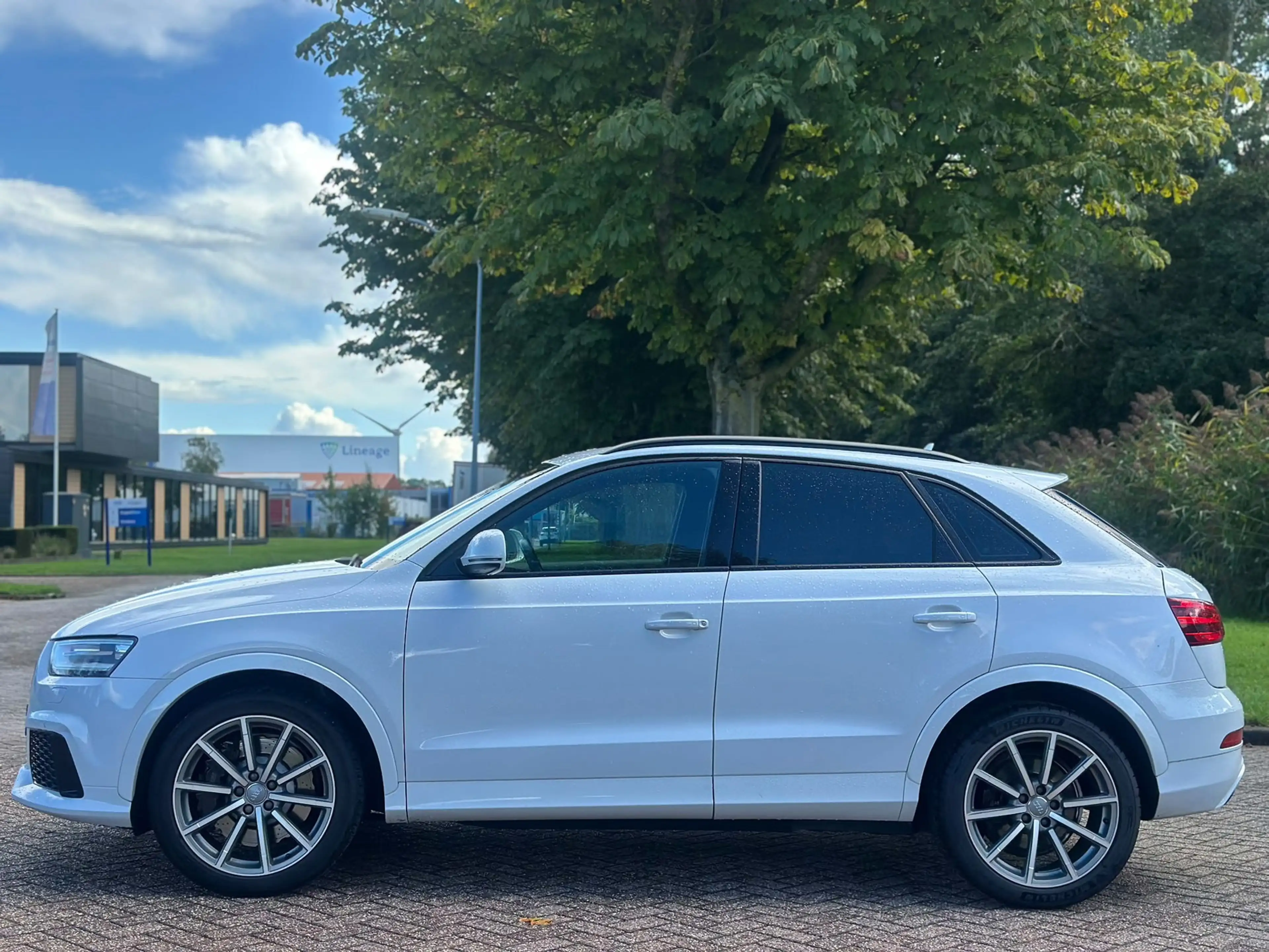 Audi RS Q3 2.5 TFSI Q3 quattro/AIRCO/CRUISE/LEDER/NAVI/PARKEE — photo 9