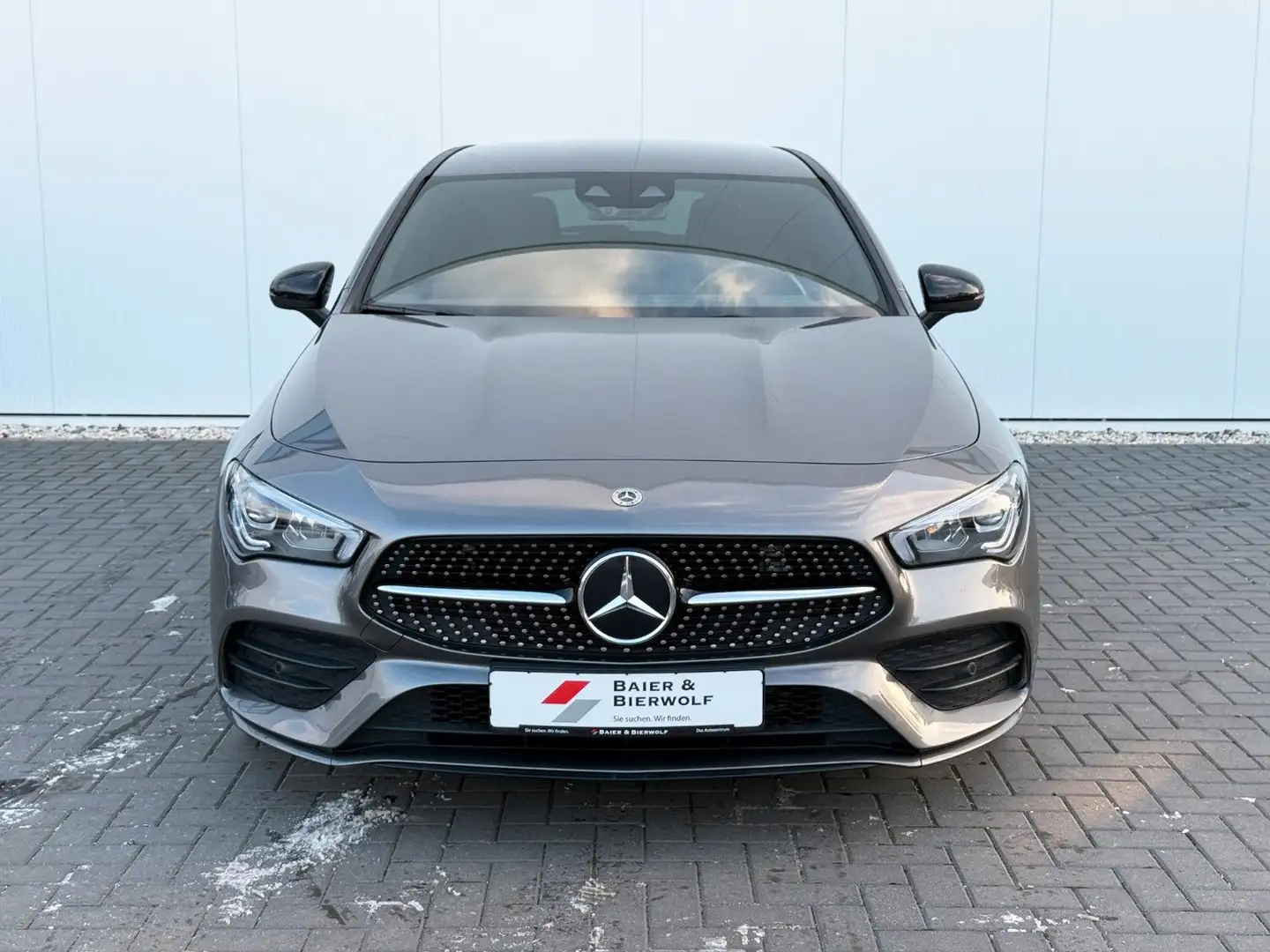 Mercedes-Benz CLA 200 d Shooting Brake AMG-LINE LED WIDESCREEN Grau - 2