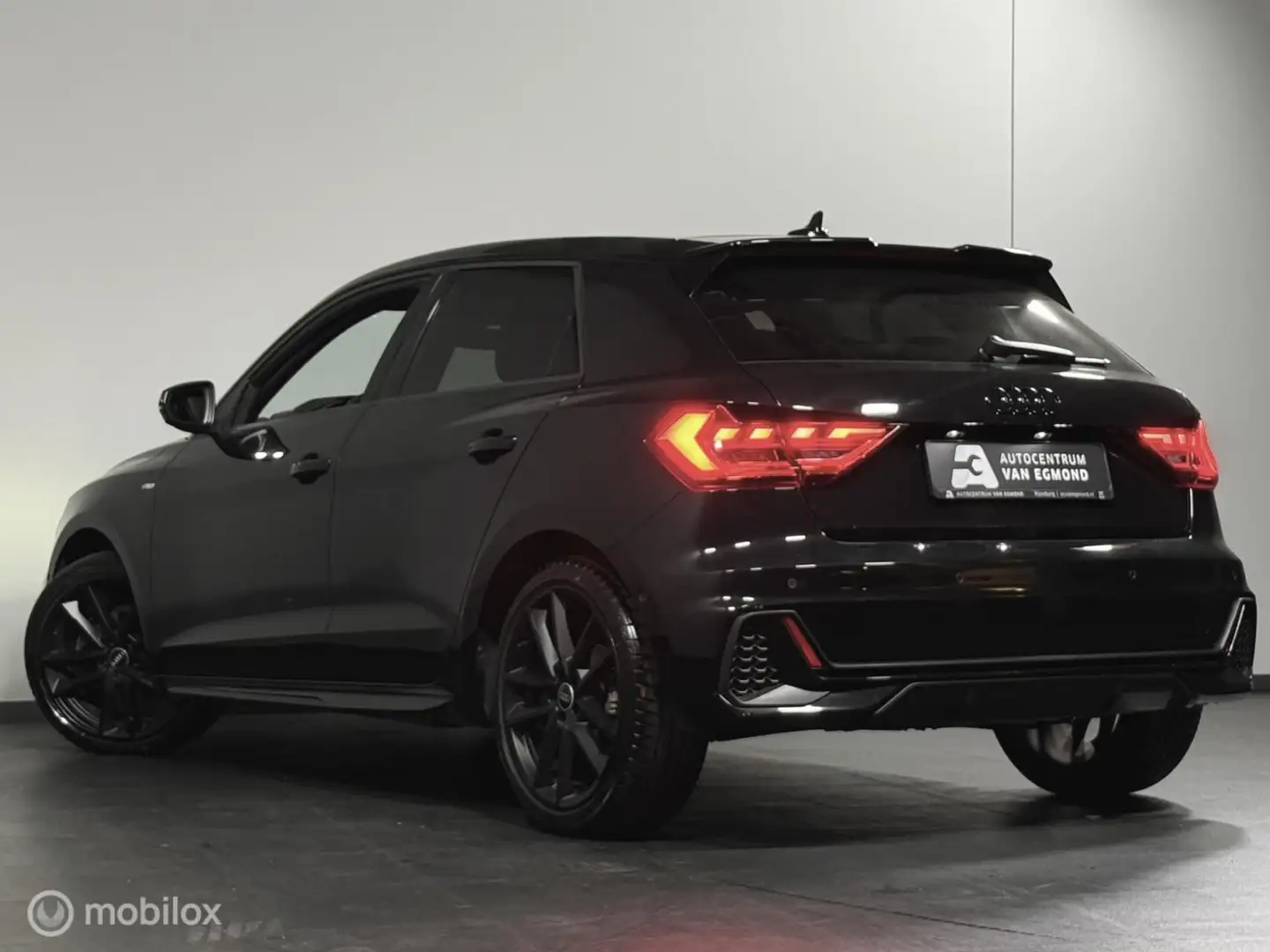 Audi A1 Sportback 35 TFSI 2X S-LINE | B&O | CARPLAY | SFEE Noir - 2