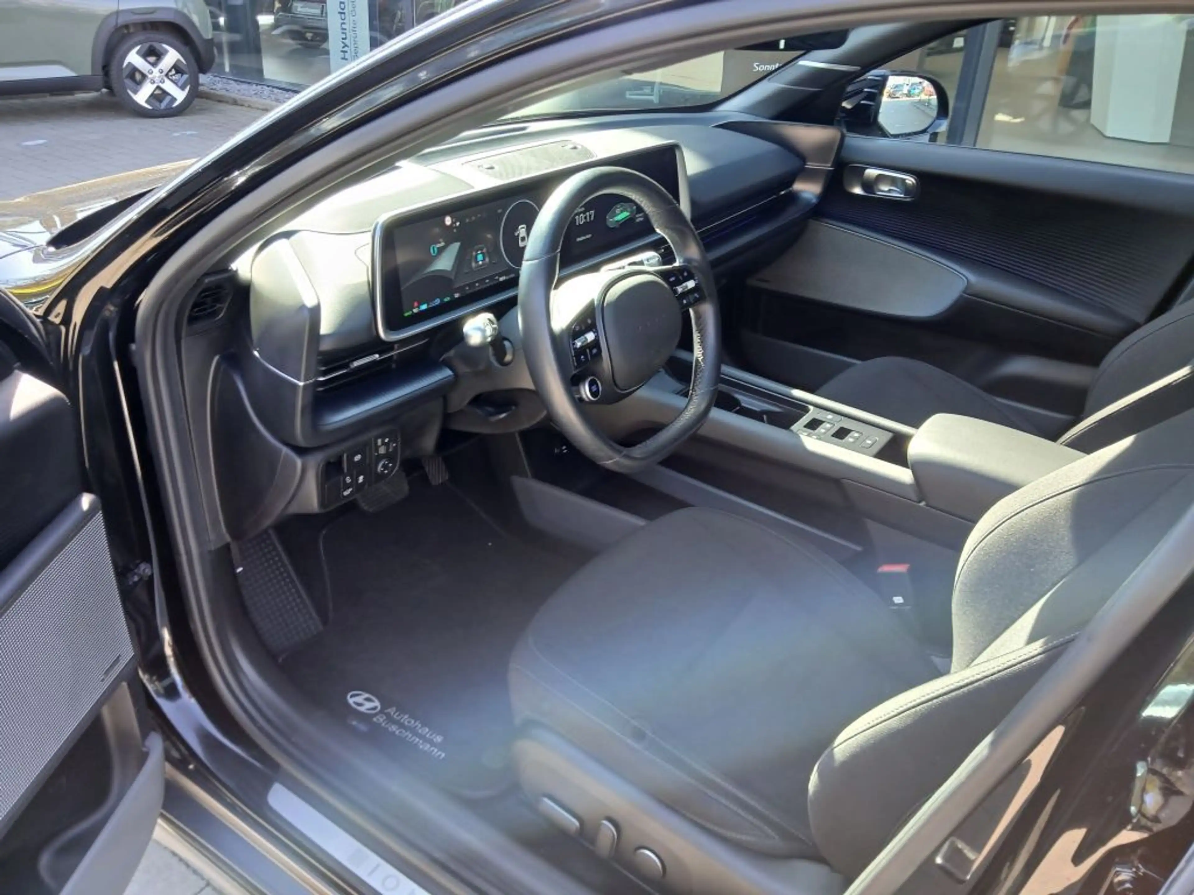 Hyundai IONIQ 6 77,4 kWh 4WD Techniq +AHK+SCHIEBEDACH+ — photo 14