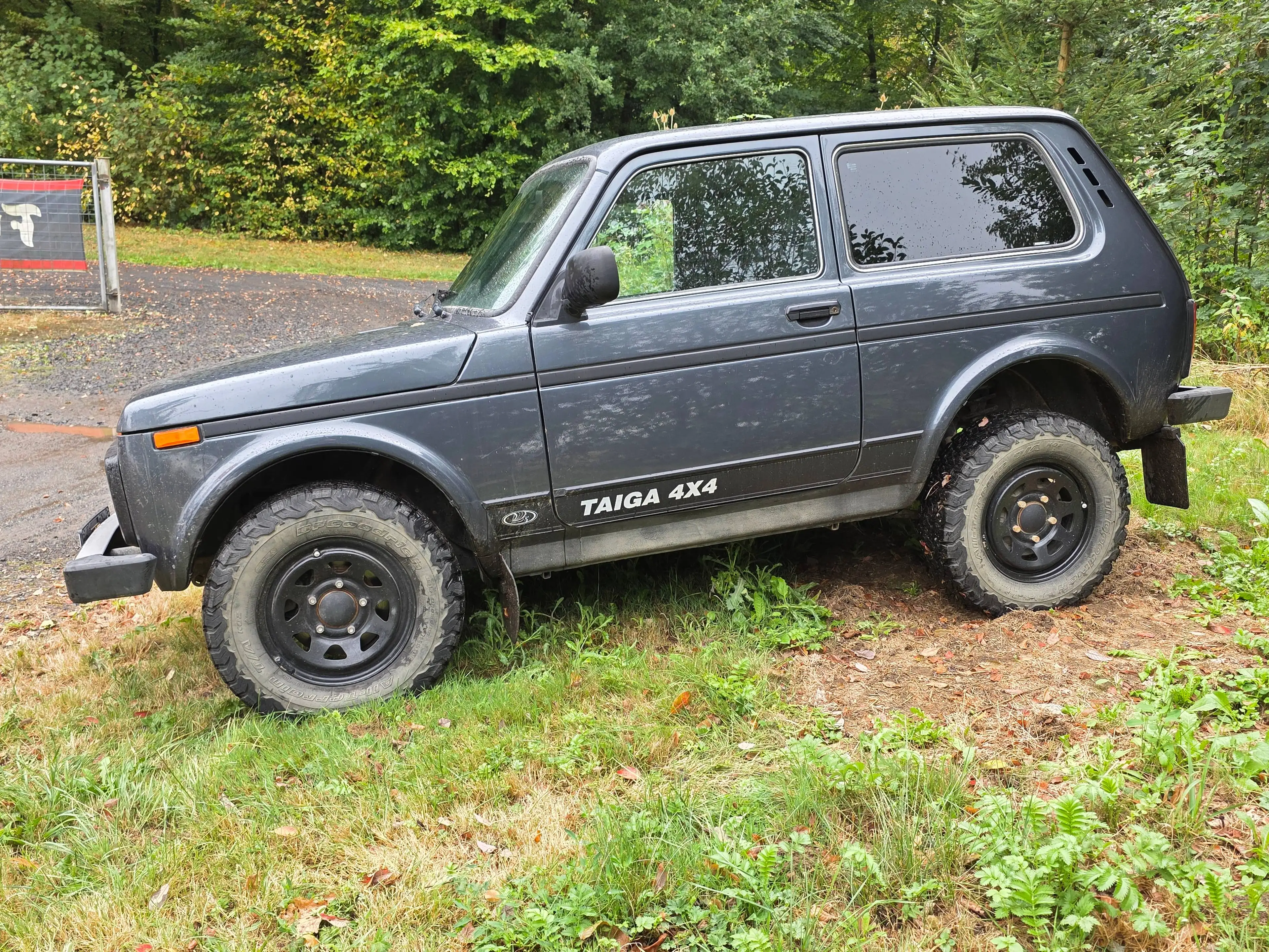 Lada Taiga 4x4, AHK, DOTZ, gepflegt, wenig km — photo 2