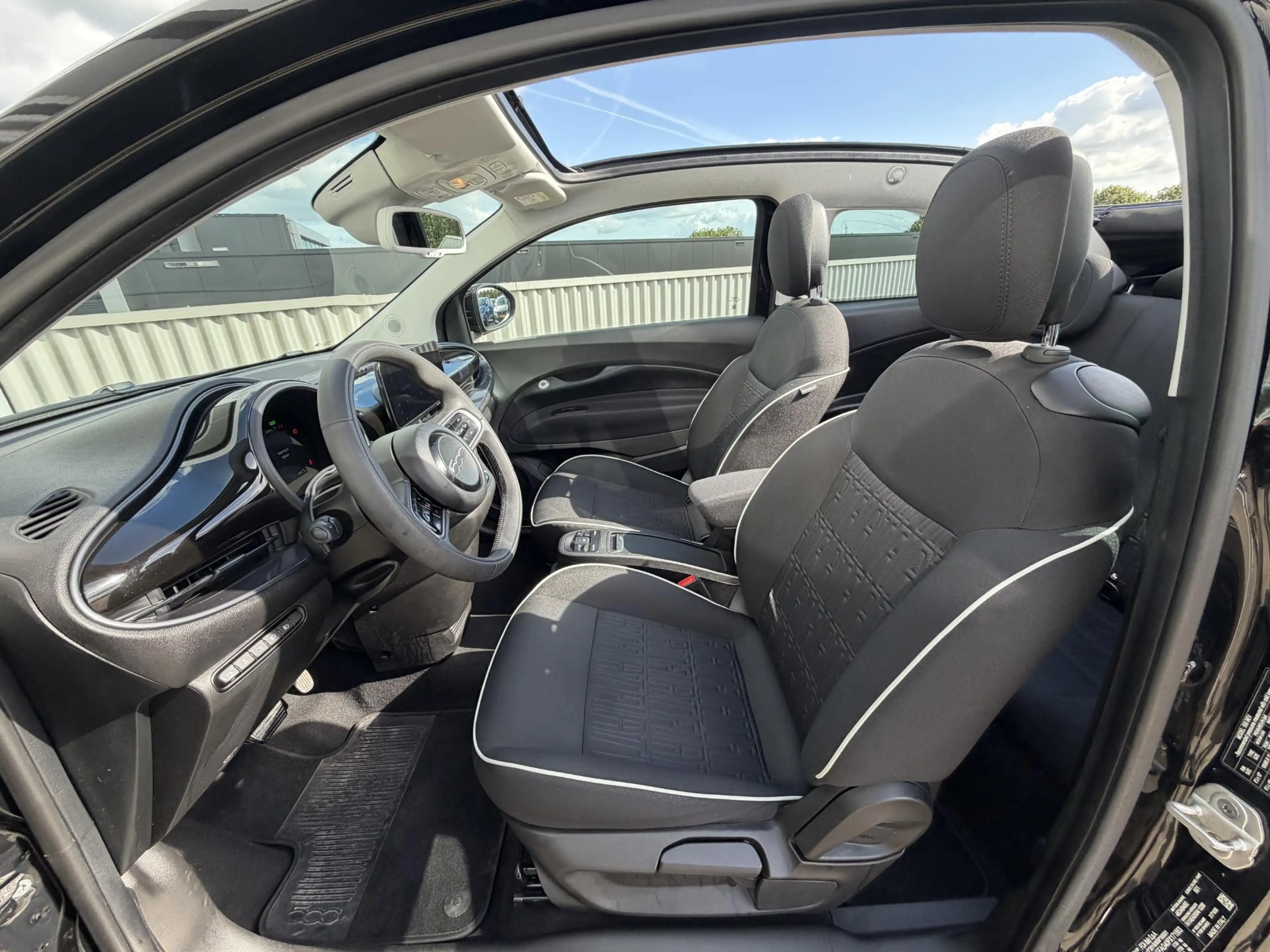 Fiat 500C La Prima 42 kWh | SOH 95,7% | Cruise Control | Sto — photo 11