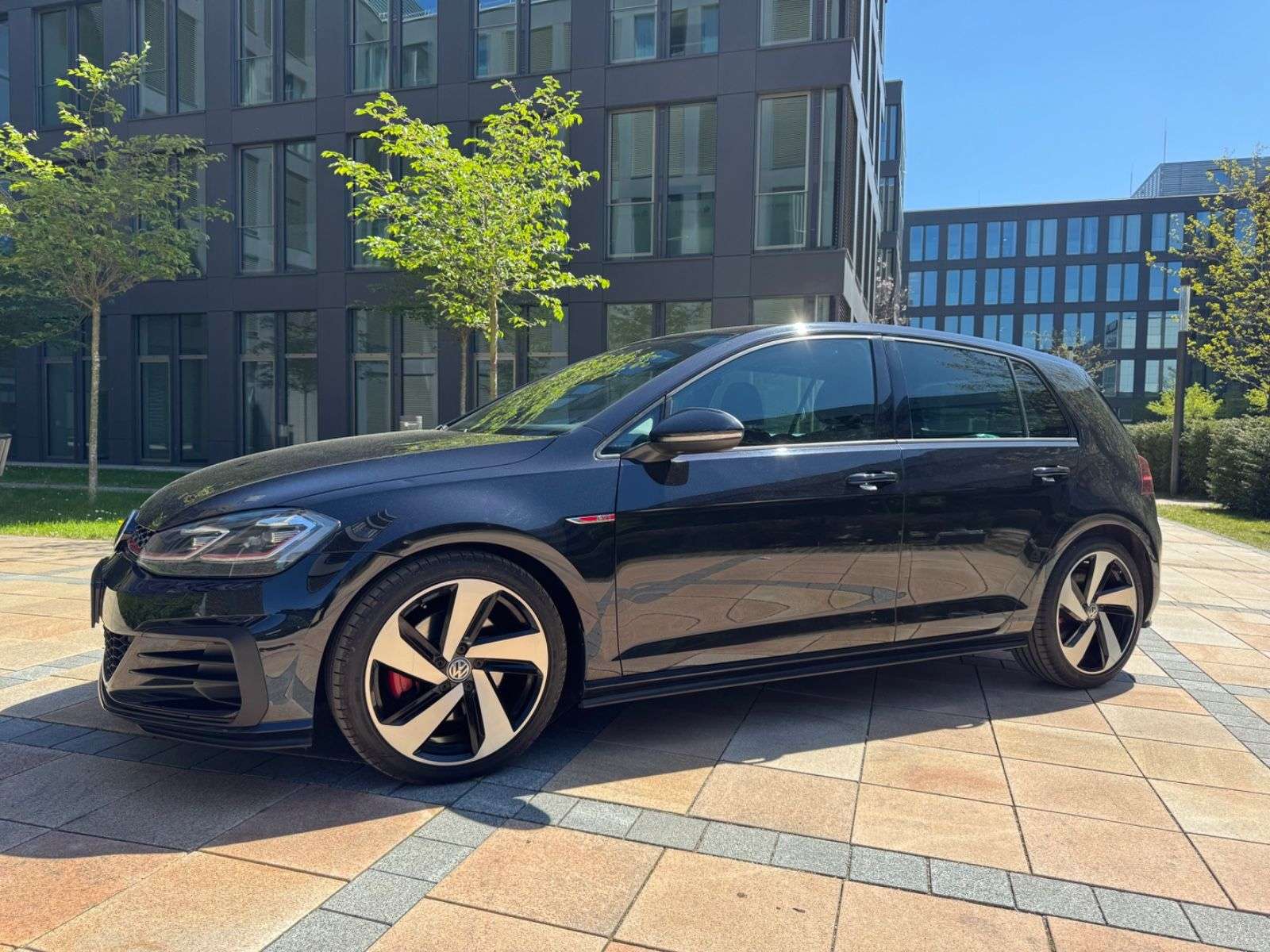 Second hand Volkswagen Golf 2.0