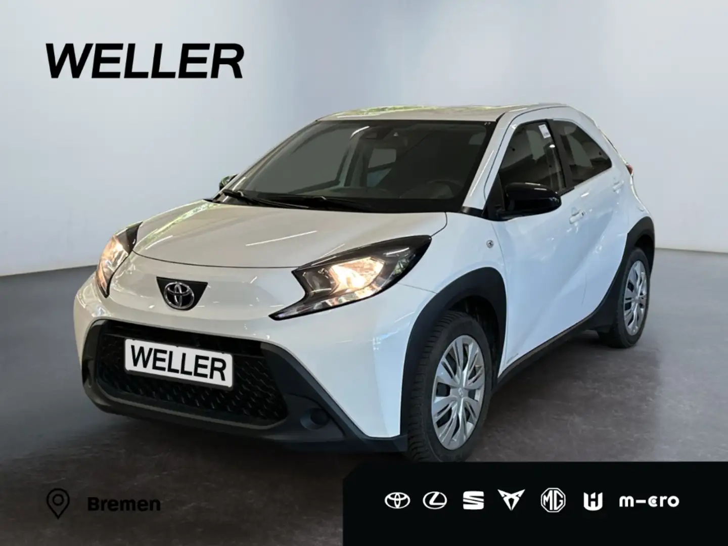Toyota Aygo X Play *ACC*SHZ*CarPlay*Kamera*Spurhalteass* Weiß - 1