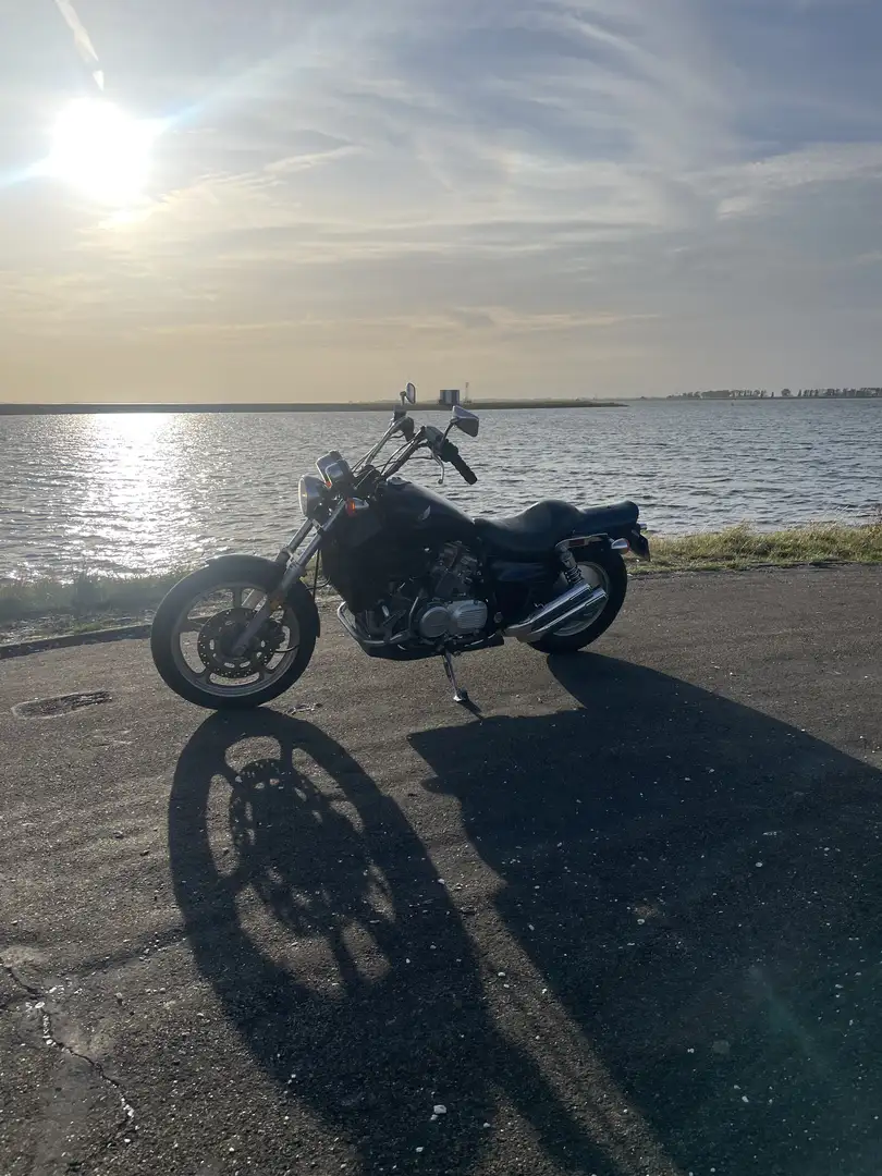 Honda VF 700 Supermagna Blau - 1