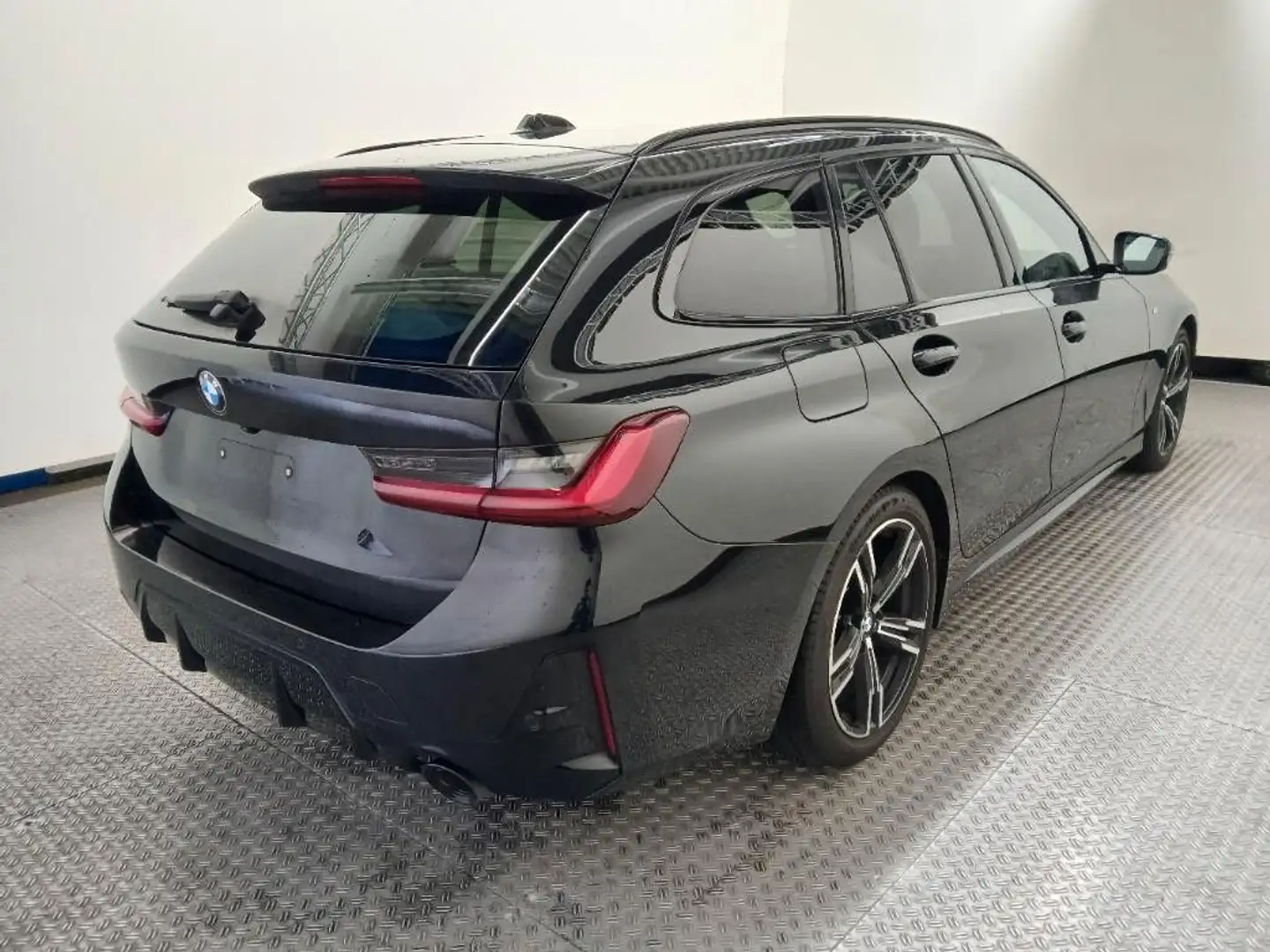 BMW 320 d xDr*M SPORT*AHK*ACC*HIFI* Schwarz - 2