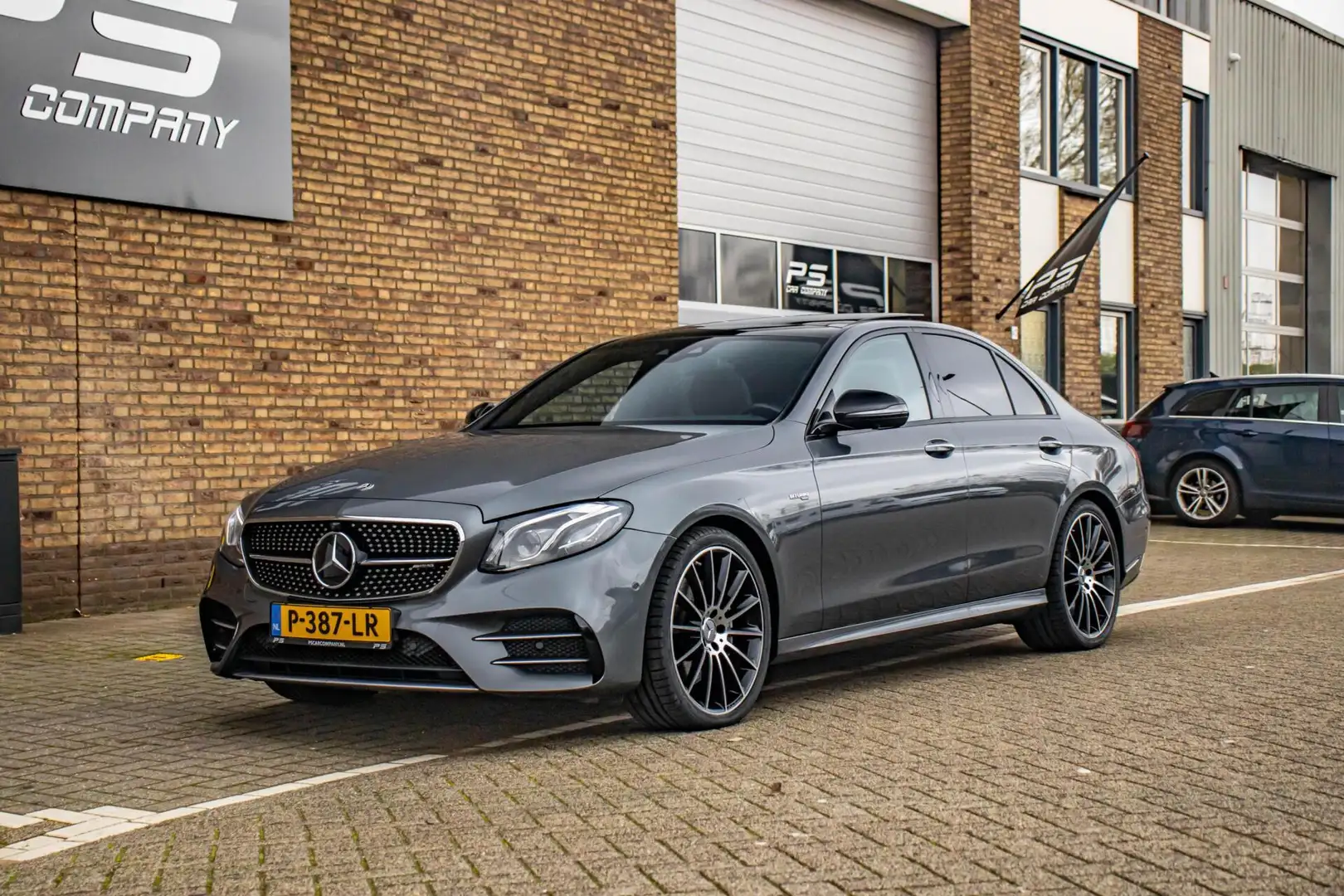 Mercedes-Benz E 43 AMG 4Matic Premium Plus, Sfeer, Pano Gris - 2