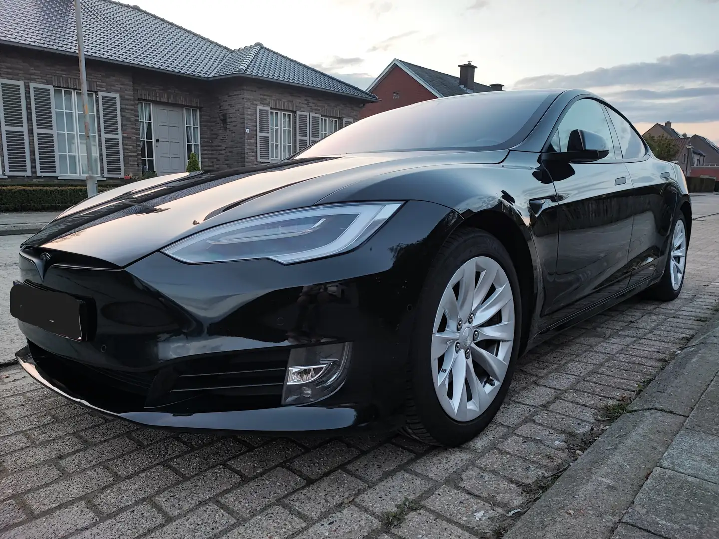 Tesla Model S Model S 100D * Dual Motor *Enhanced Autopilot* BTW Zwart - 1
