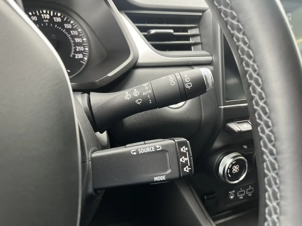 Renault Captur 1.0 TCe / Keyless / Parkeerhulp A /Stoelverw. / Ap, миниатюра 26