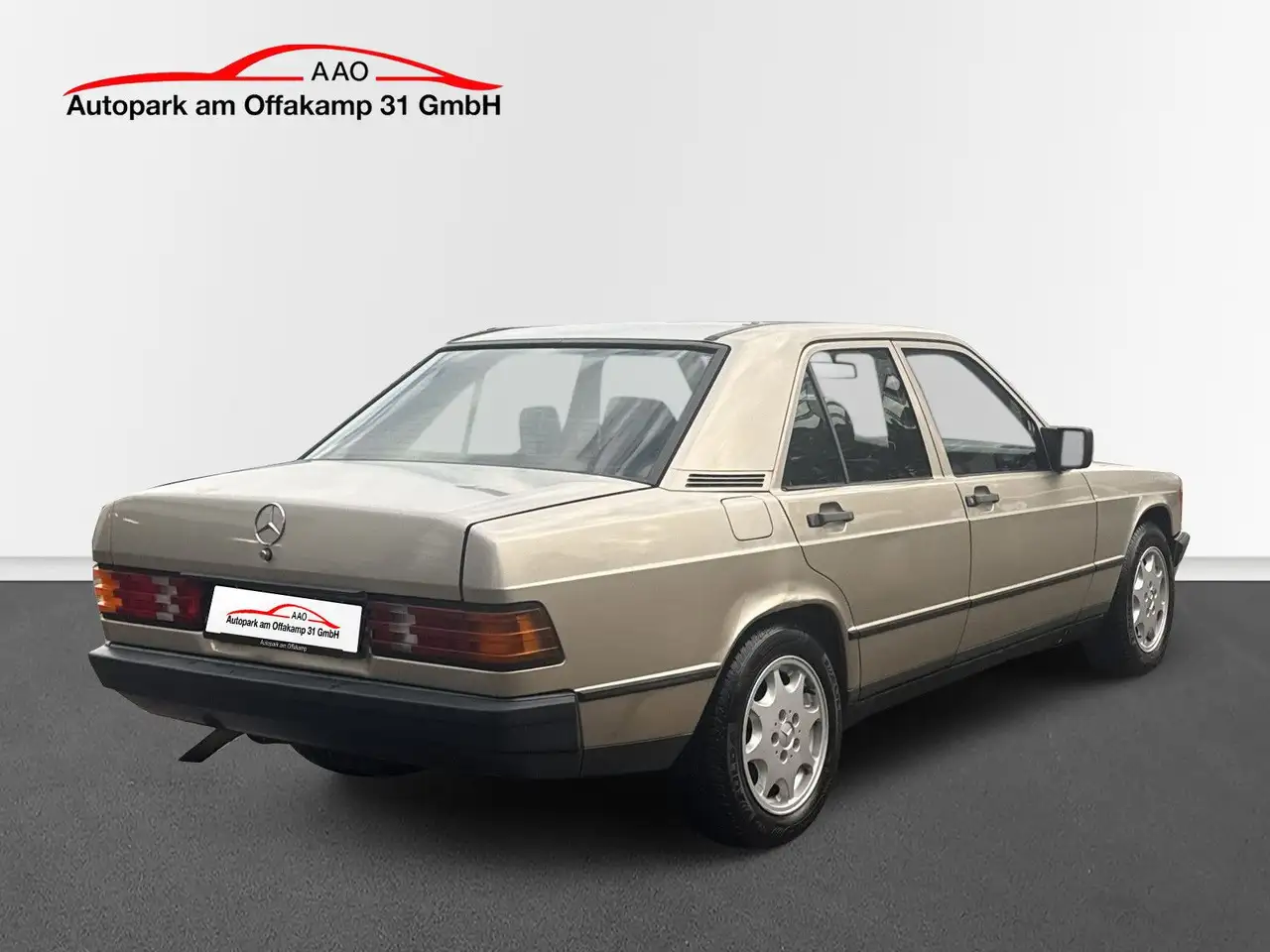 Mercedes-Benz 190 E W201 2.3 *AUTOMATIK*LEDER*SCHIEBEDACH, foto 4