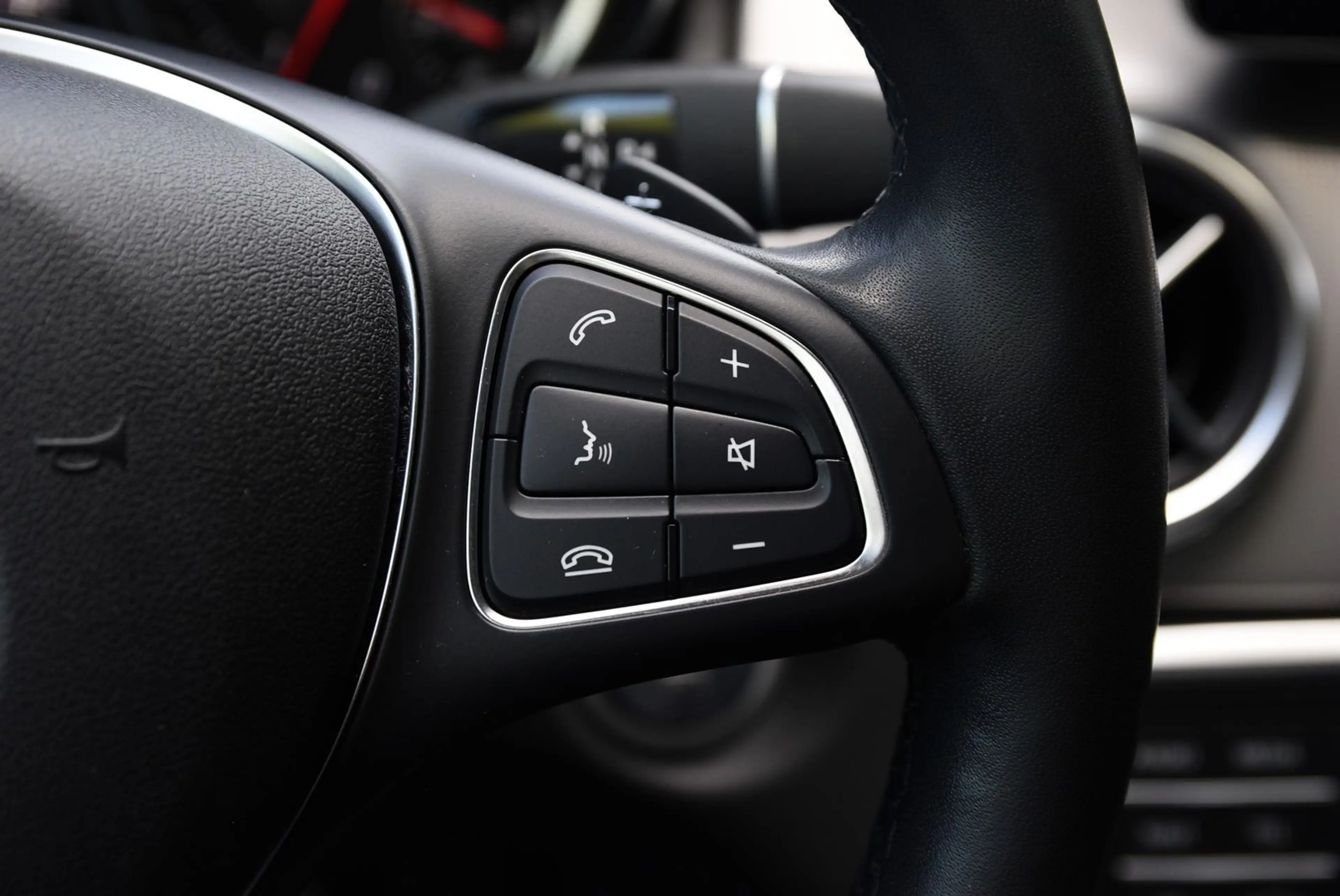 Mercedes-Benz GLA 180 GLA 180 LED/Automatik/Navi/Klima/SHZ/PDC — photo 15