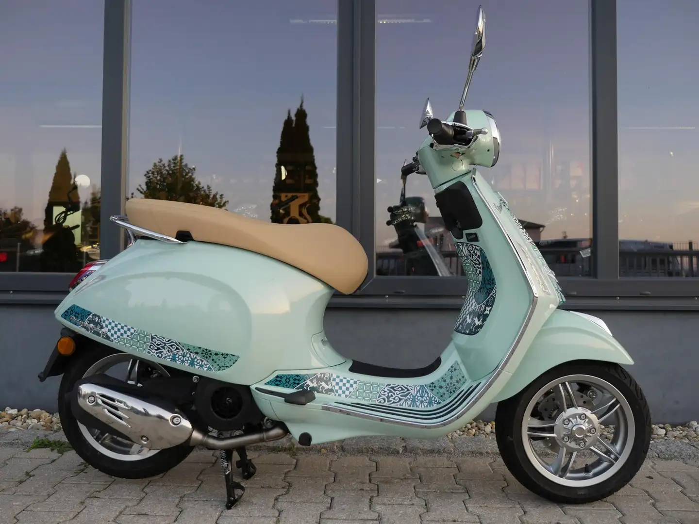 Vespa Primavera 50 Batik - neu - Lager - 1