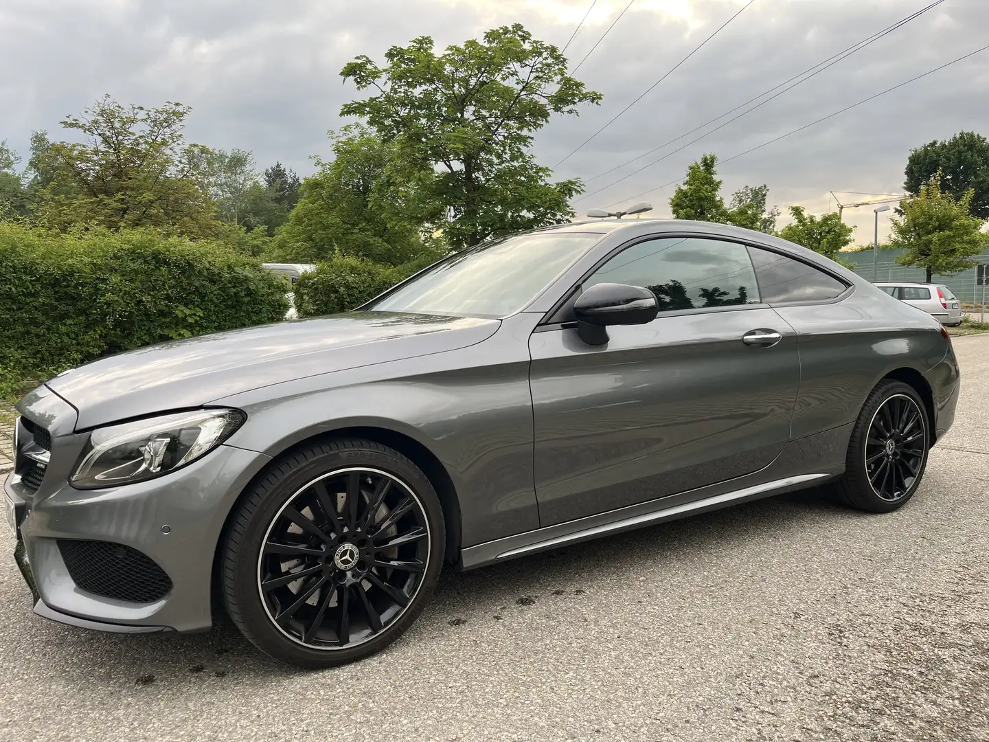 Mercedes-Benz C 400 Coupe 4Matic AMG Line - Night-Paket - 8-FACH BER. Grau - 2