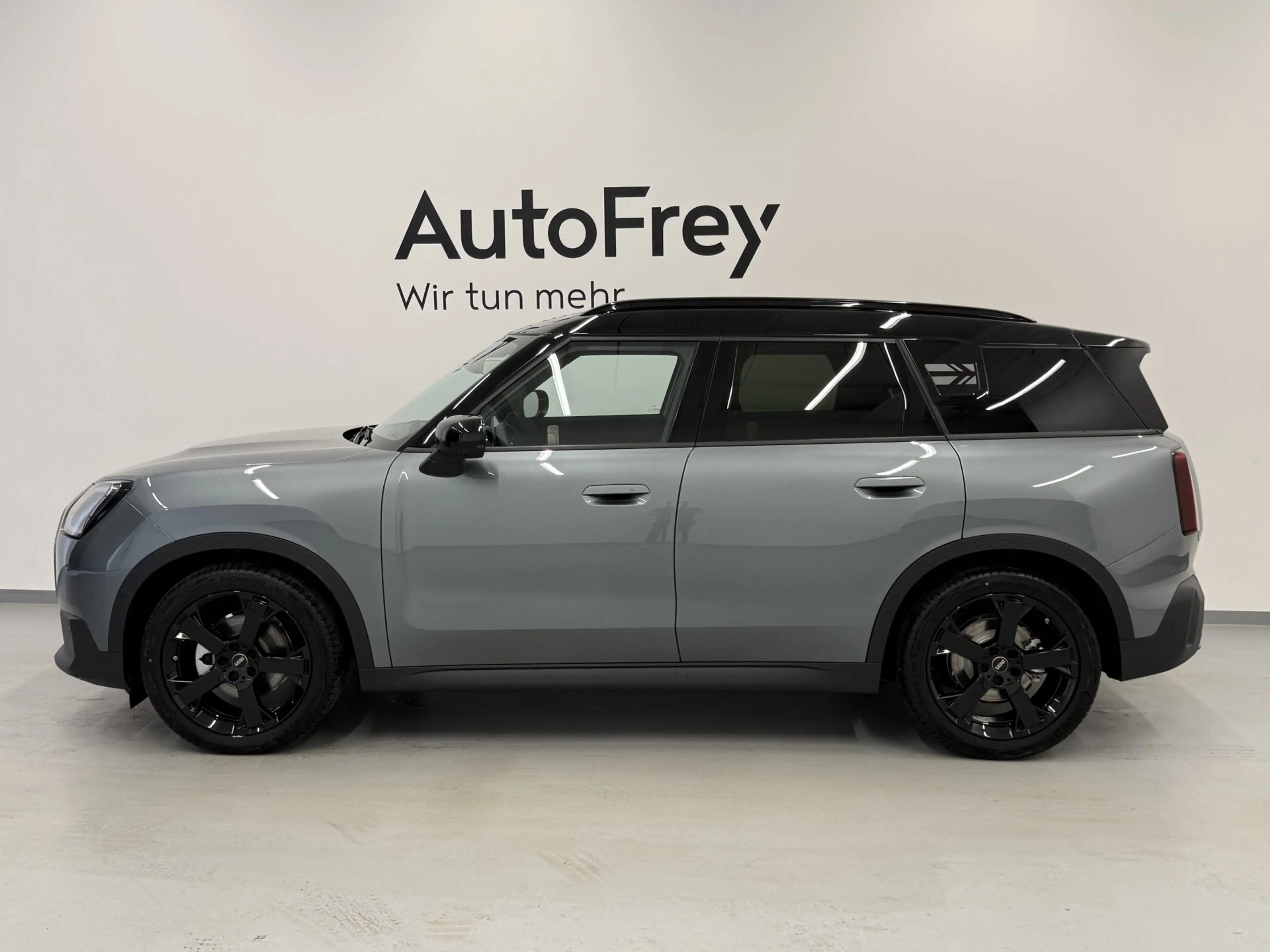 MINI Countryman E 64.6kWh — photo 4