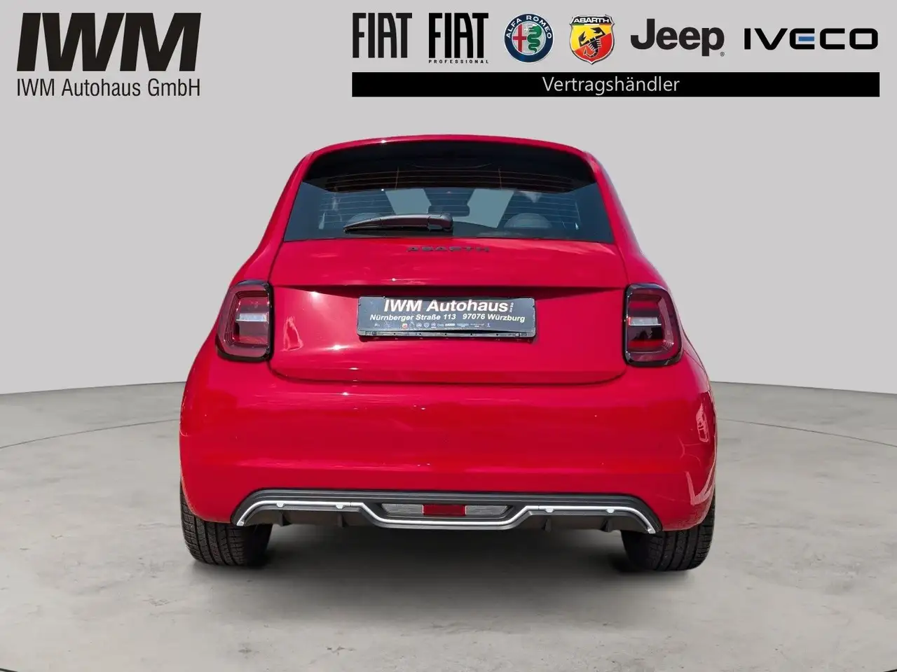 Abarth 500e 2023 — фото 7