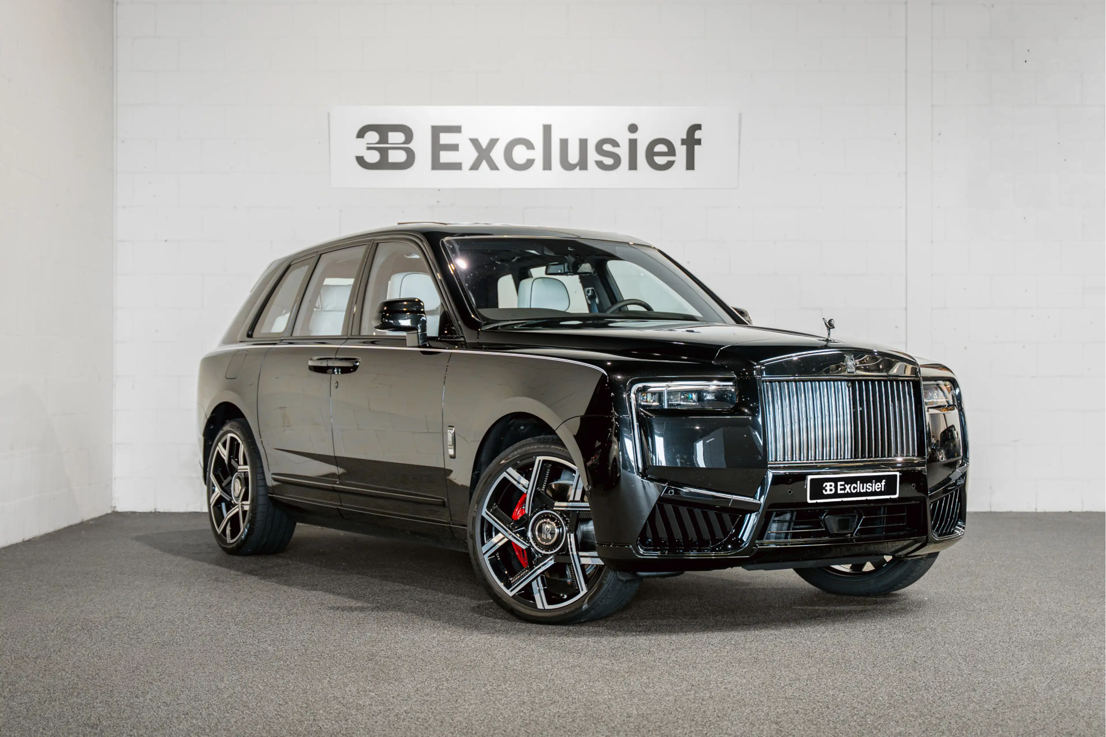 Rolls-Royce Cullinan 6.75 V12 Blackbadge Serie II | Bespoke | Pan.dak |