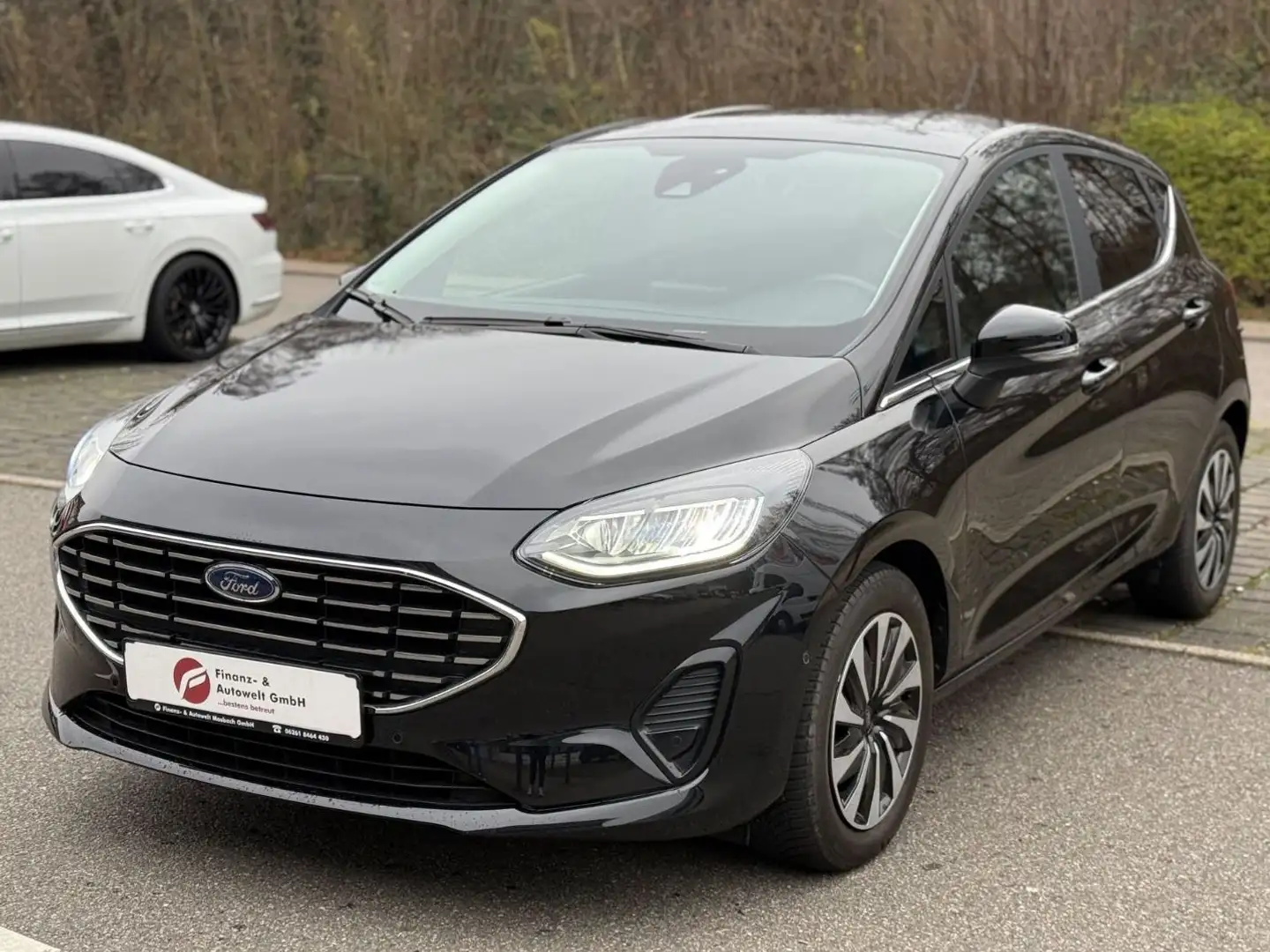Ford Fiesta 1.0 MHEV Titanium X/Automatik/Navi/Kamera Zwart - 1