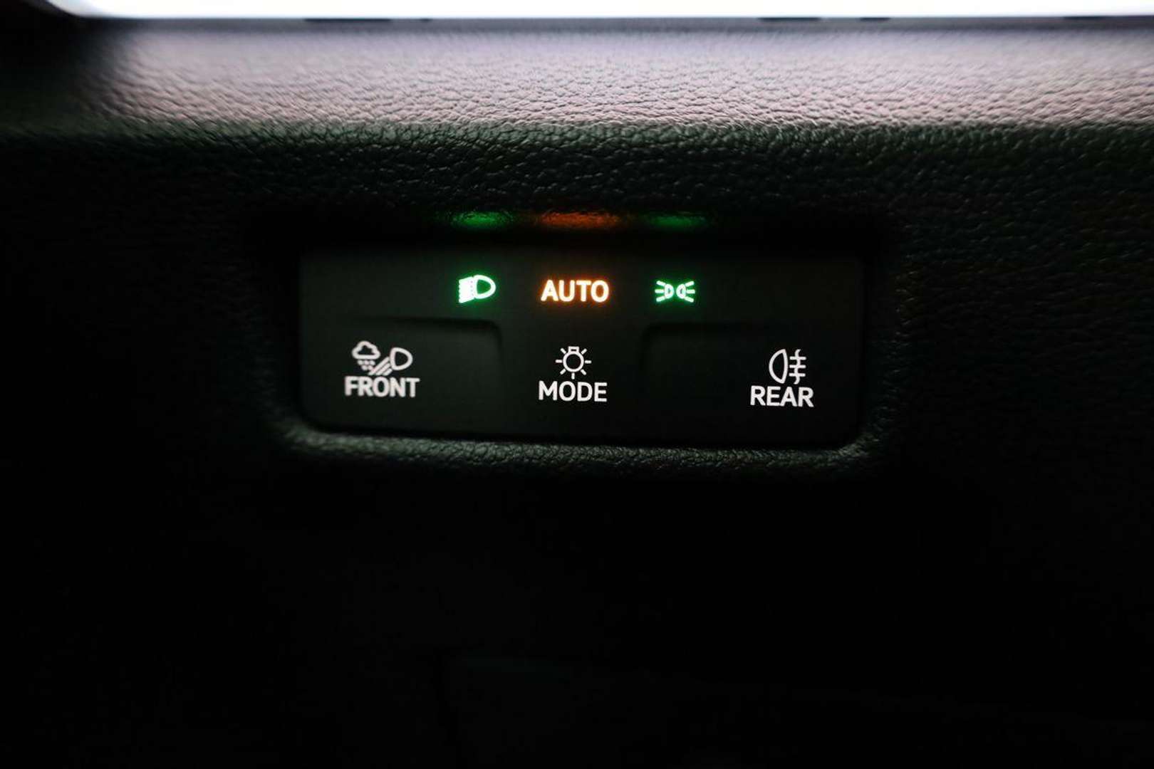 Volkswagen T-CROSS EHybrid Life - 2025 - Joinsteer - #8