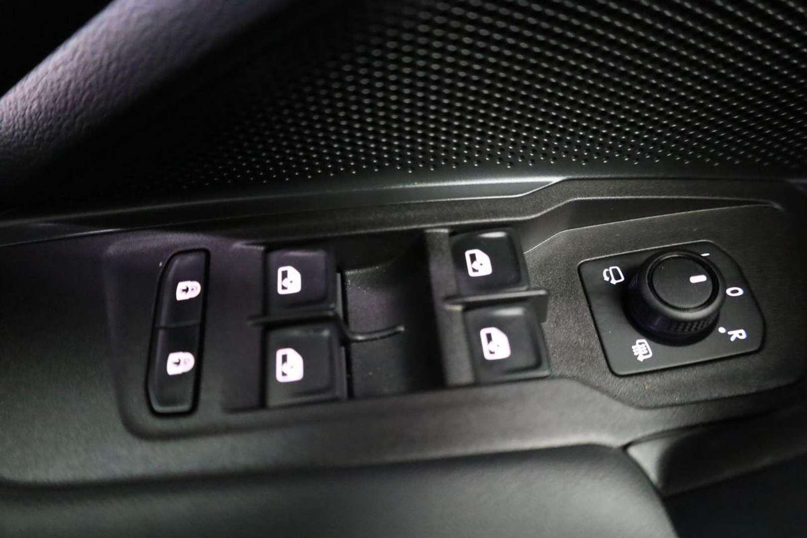 Volkswagen T-CROSS EHybrid Life - 2025 - Joinsteer - #7