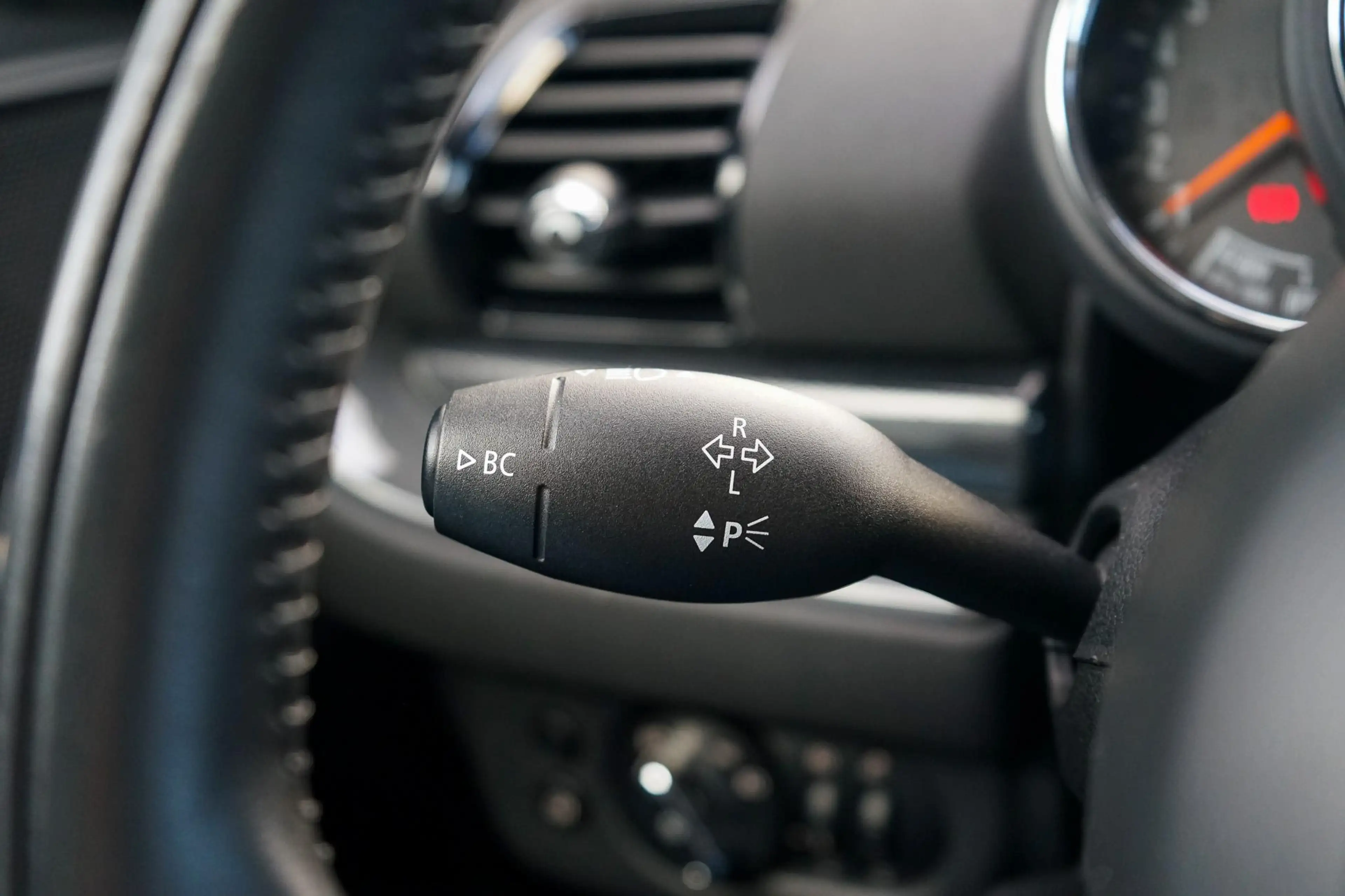 MINI One D Clubman 1.5 — photo 15