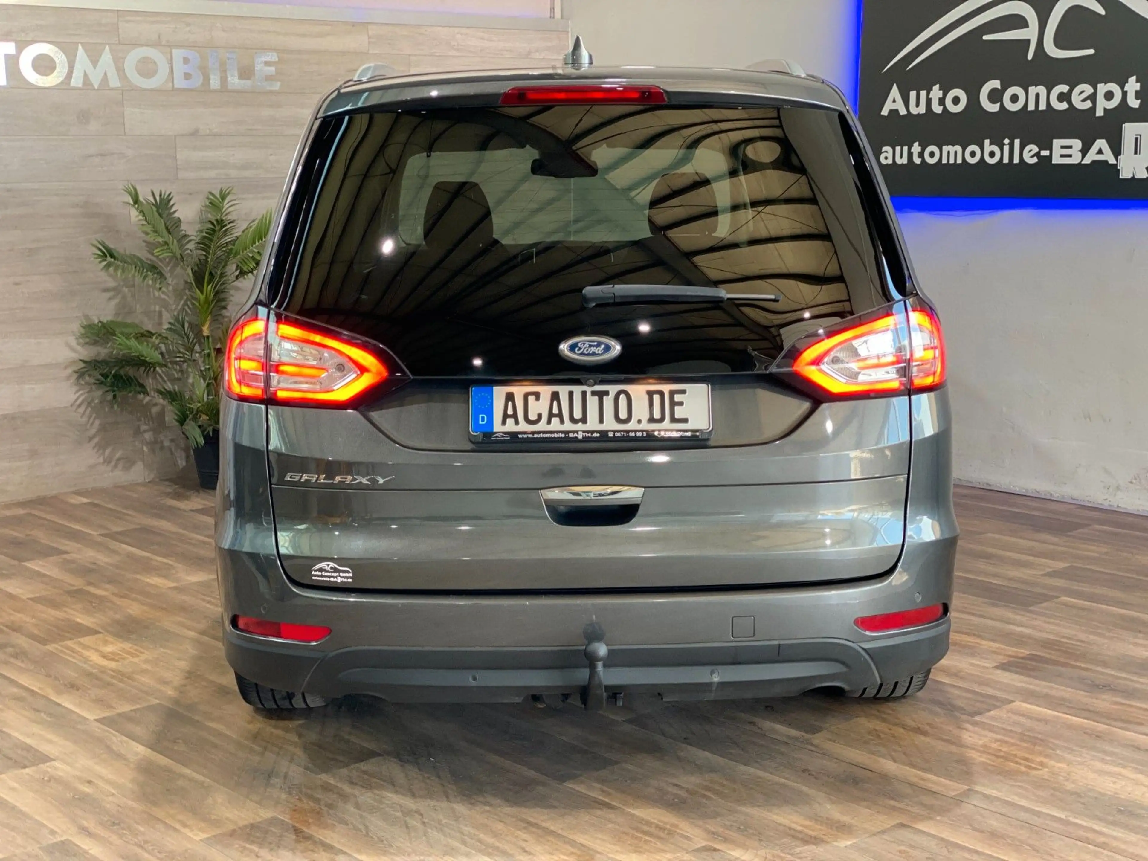 Ford Galaxy Titanium 2,0TD AT +AHK+Leder+LED+CarPlay — photo 12