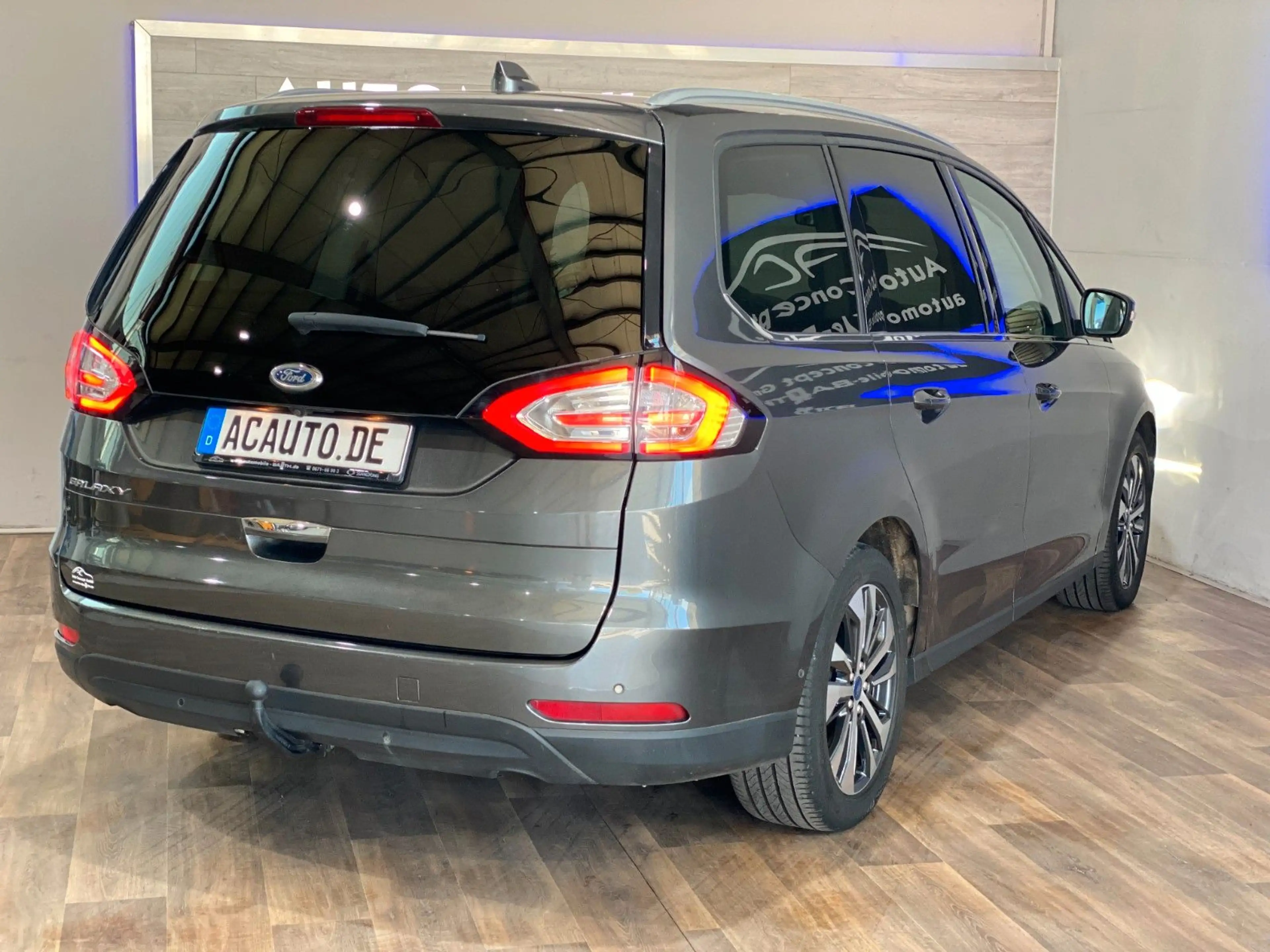 Ford Galaxy Titanium 2,0TD AT +AHK+Leder+LED+CarPlay — photo 13