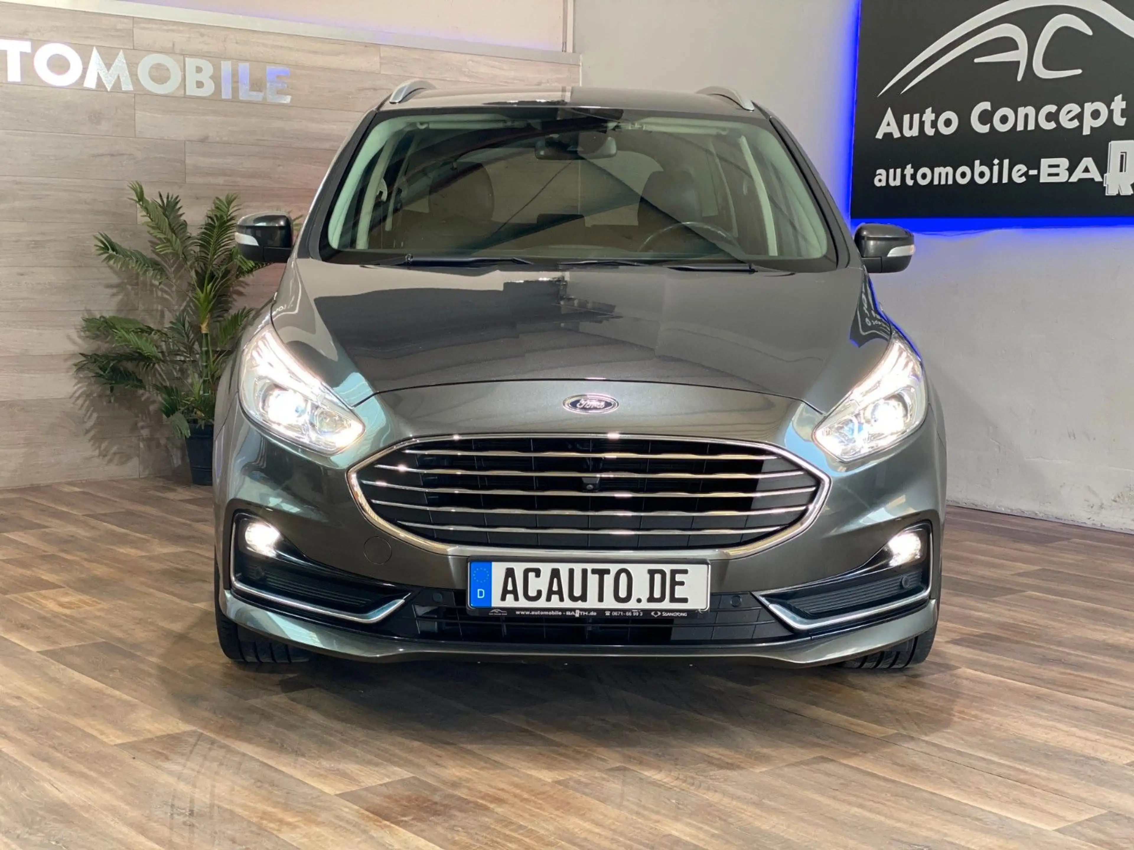 Ford Galaxy Titanium 2,0TD AT +AHK+Leder+LED+CarPlay — photo 3