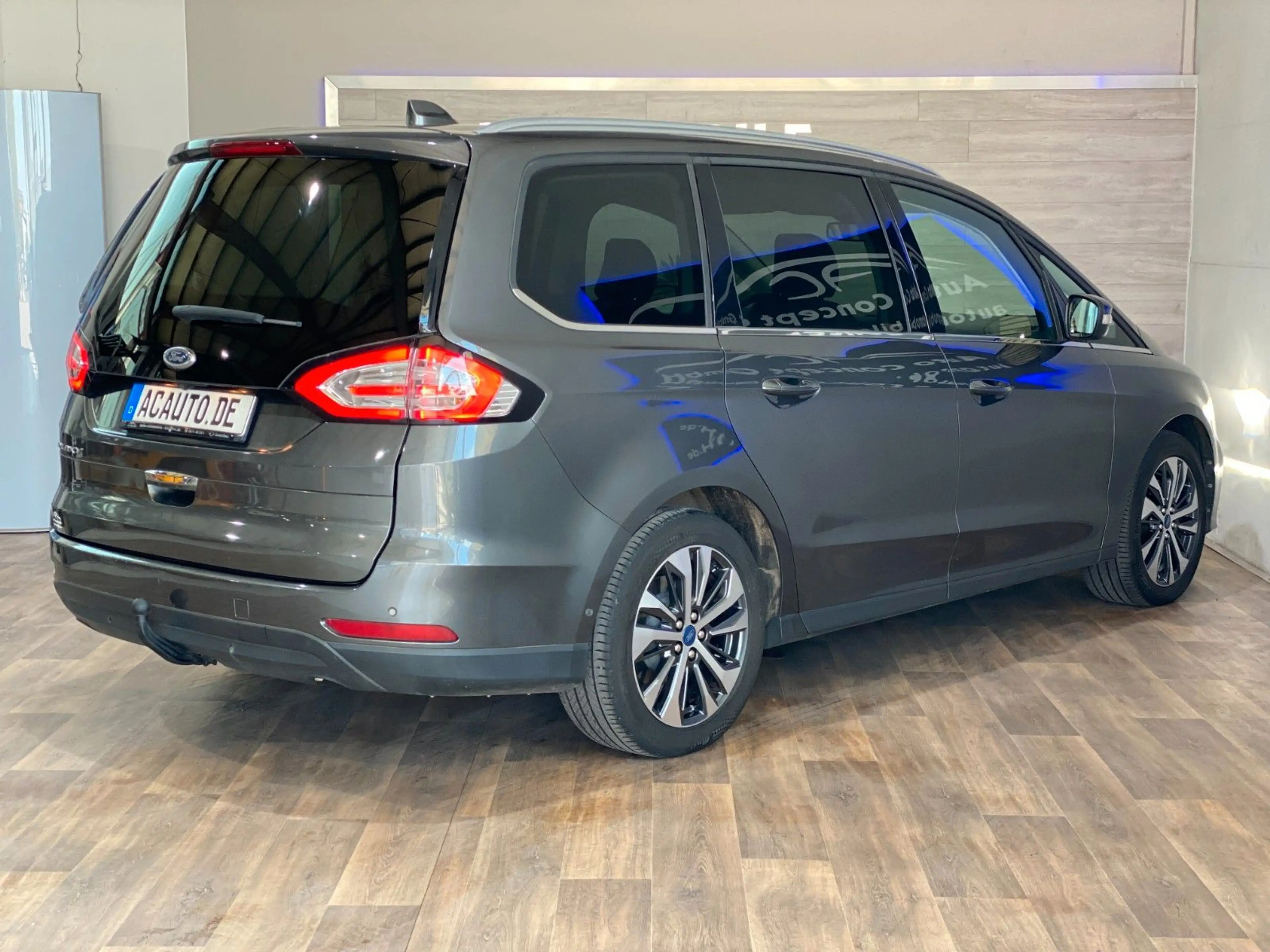 Ford Galaxy Titanium 2,0TD AT +AHK+Leder+LED+CarPlay — photo 10