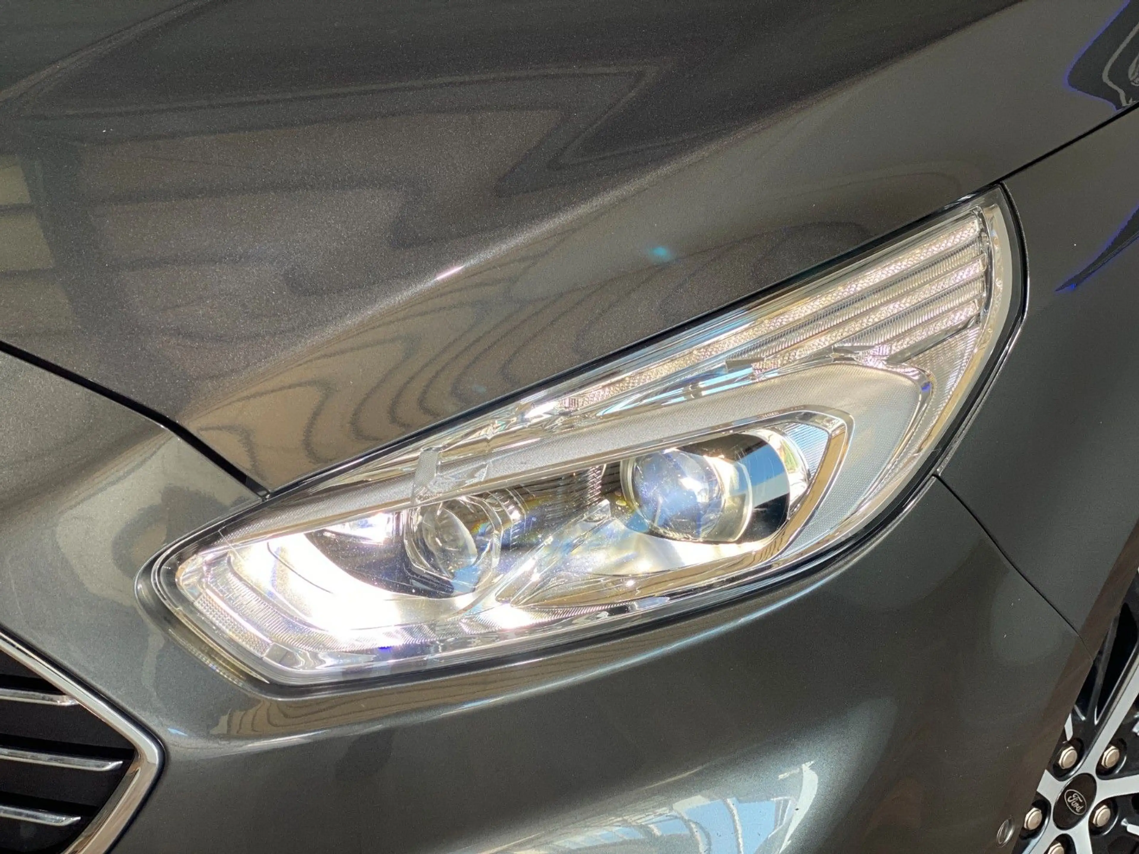 Ford Galaxy Titanium 2,0TD AT +AHK+Leder+LED+CarPlay — photo 6
