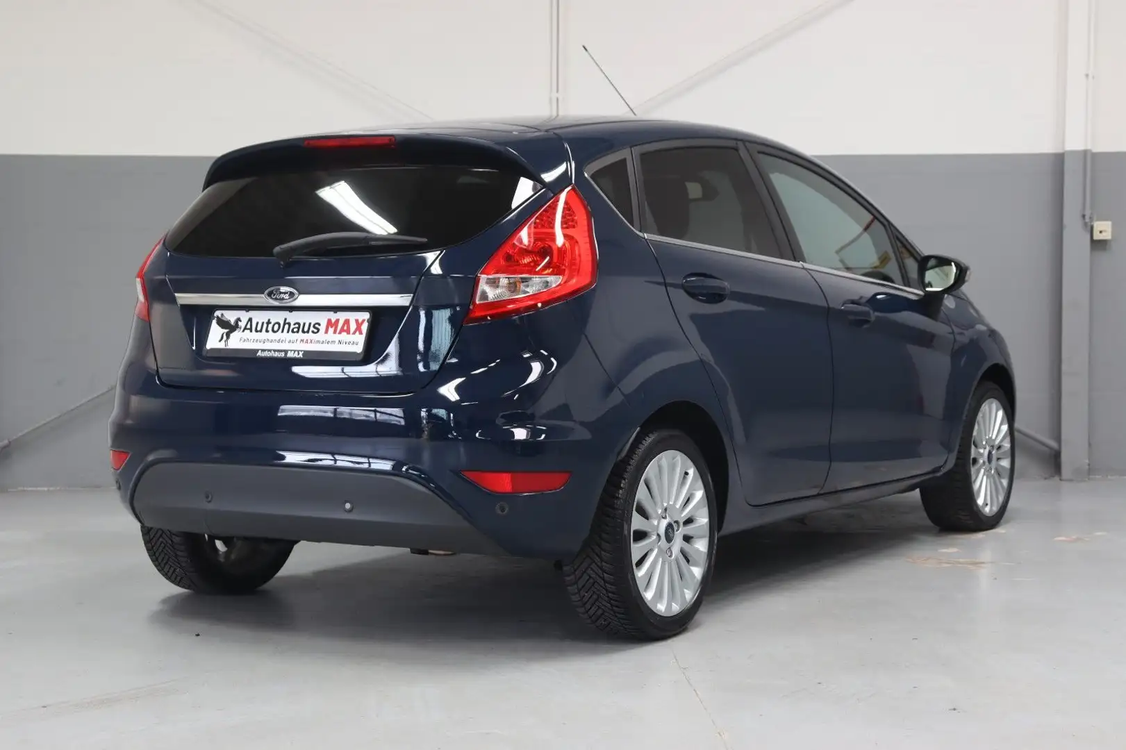 Ford Fiesta Titanium~Volleder~MFL~PDC~Klimaautomatik Blau - 2