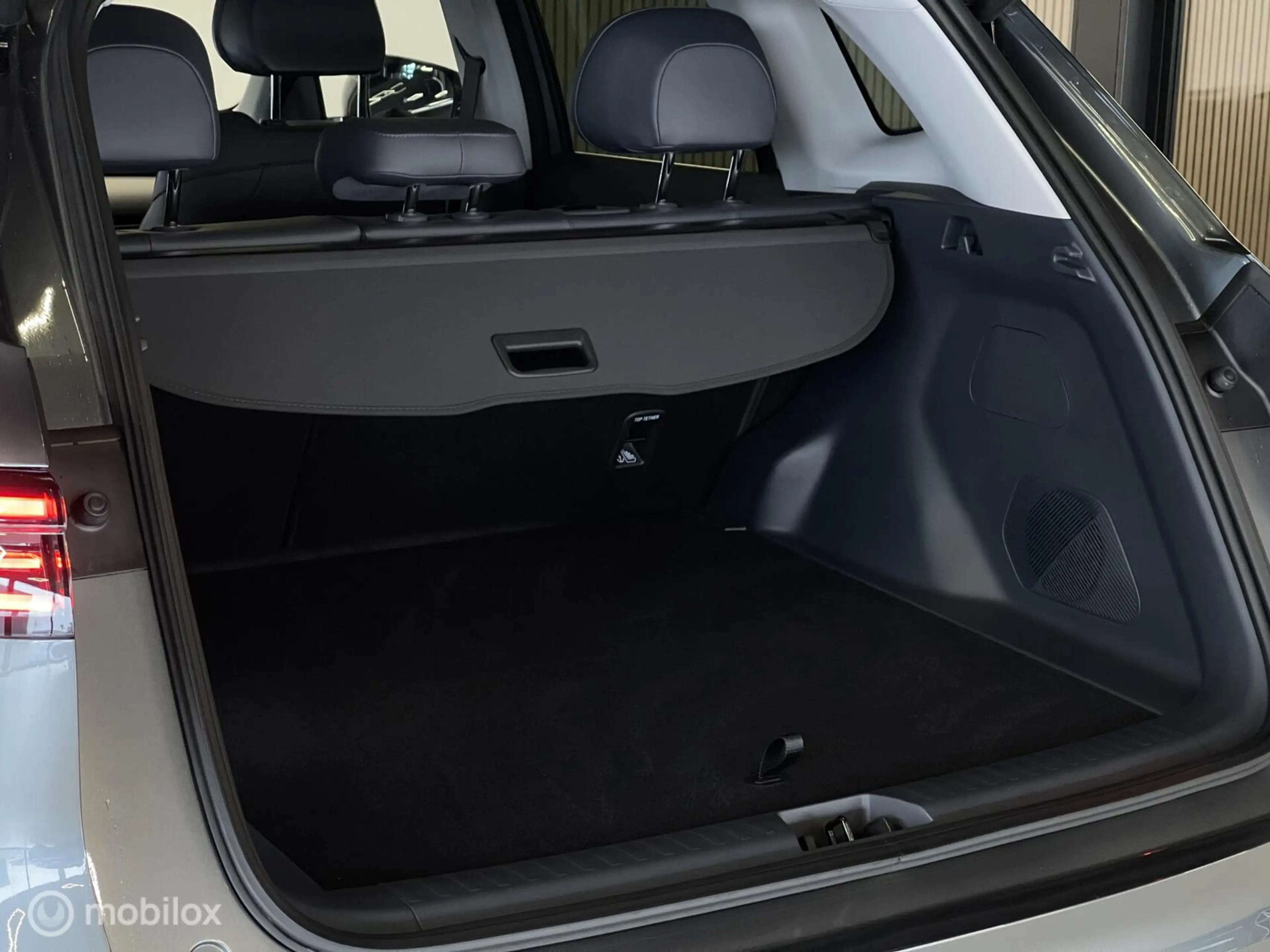 Geely Starray EM-i Max+ | 136 KM EV | Massage | Ventilatie | Pano | 3 — photo 7