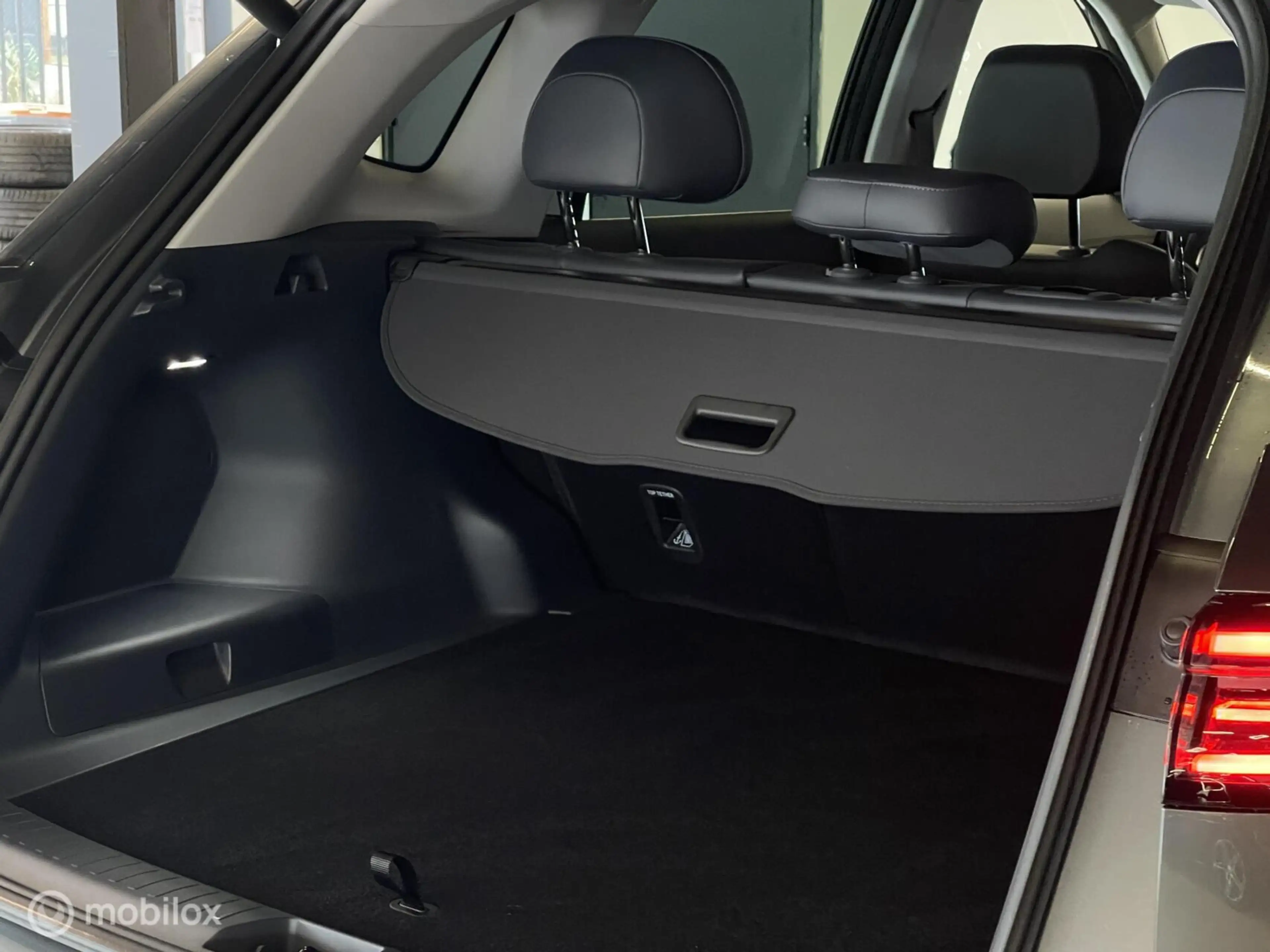 Geely Starray EM-i Max+ | 136 KM EV | Massage | Ventilatie | Pano | 3 — photo 9