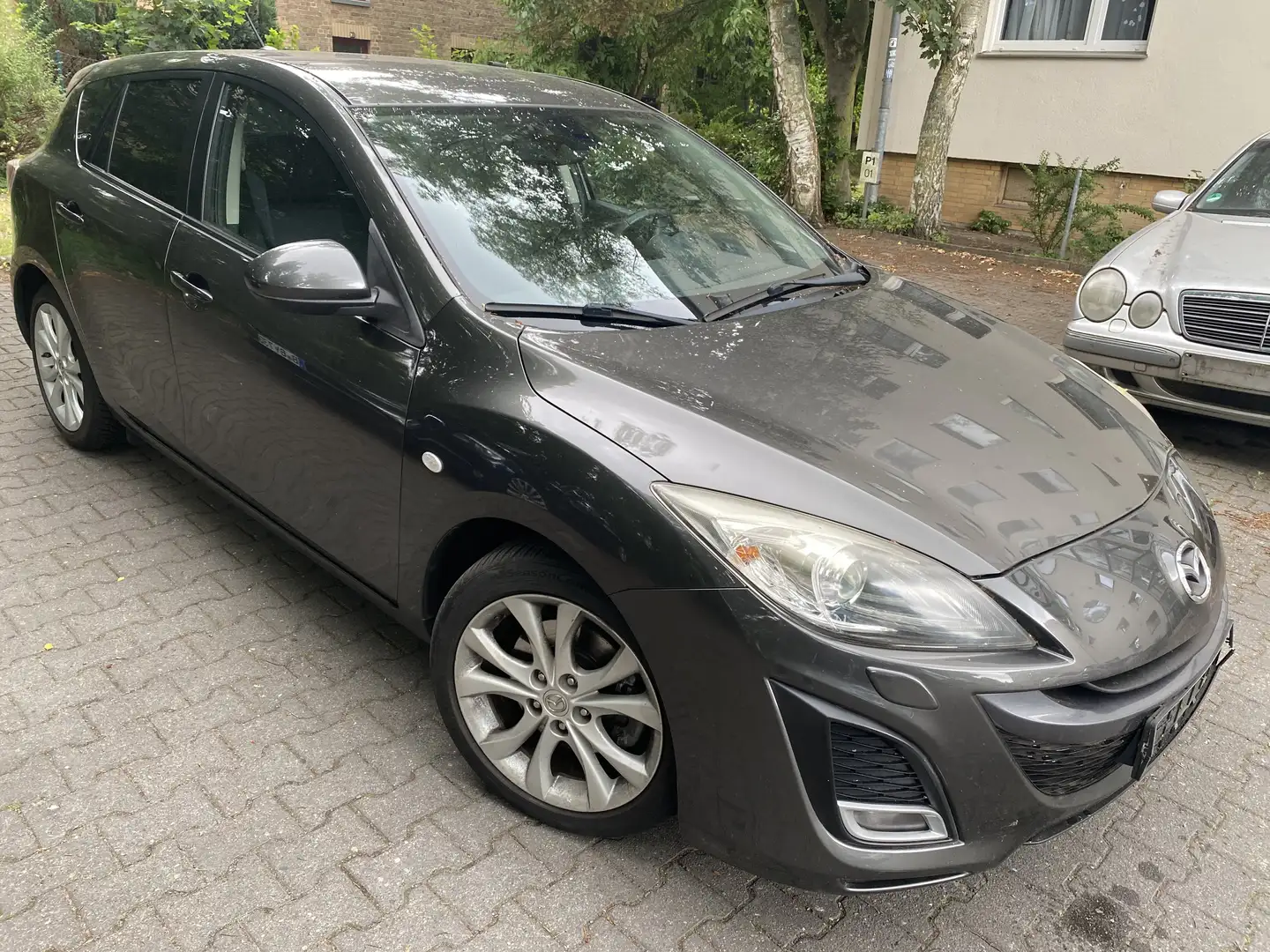 Mazda 3 2.0 MZR DISI Sports-Line Grau - 1