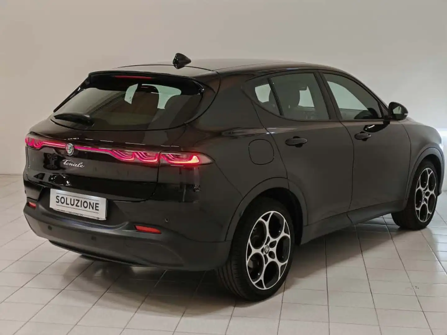 Alfa Romeo Tonale 1.6  130 CV TCT6 AUTOCARRO N1 Zwart - 2
