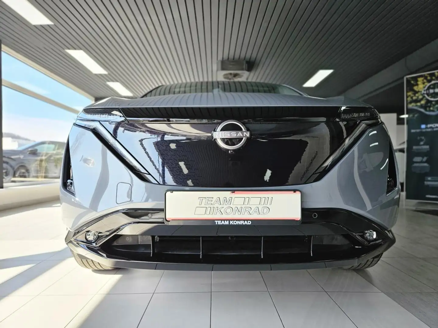 Nissan Ariya ARIYA Coupé Advance Pack 178 kw - 87 kWh Batterie Grau - 2